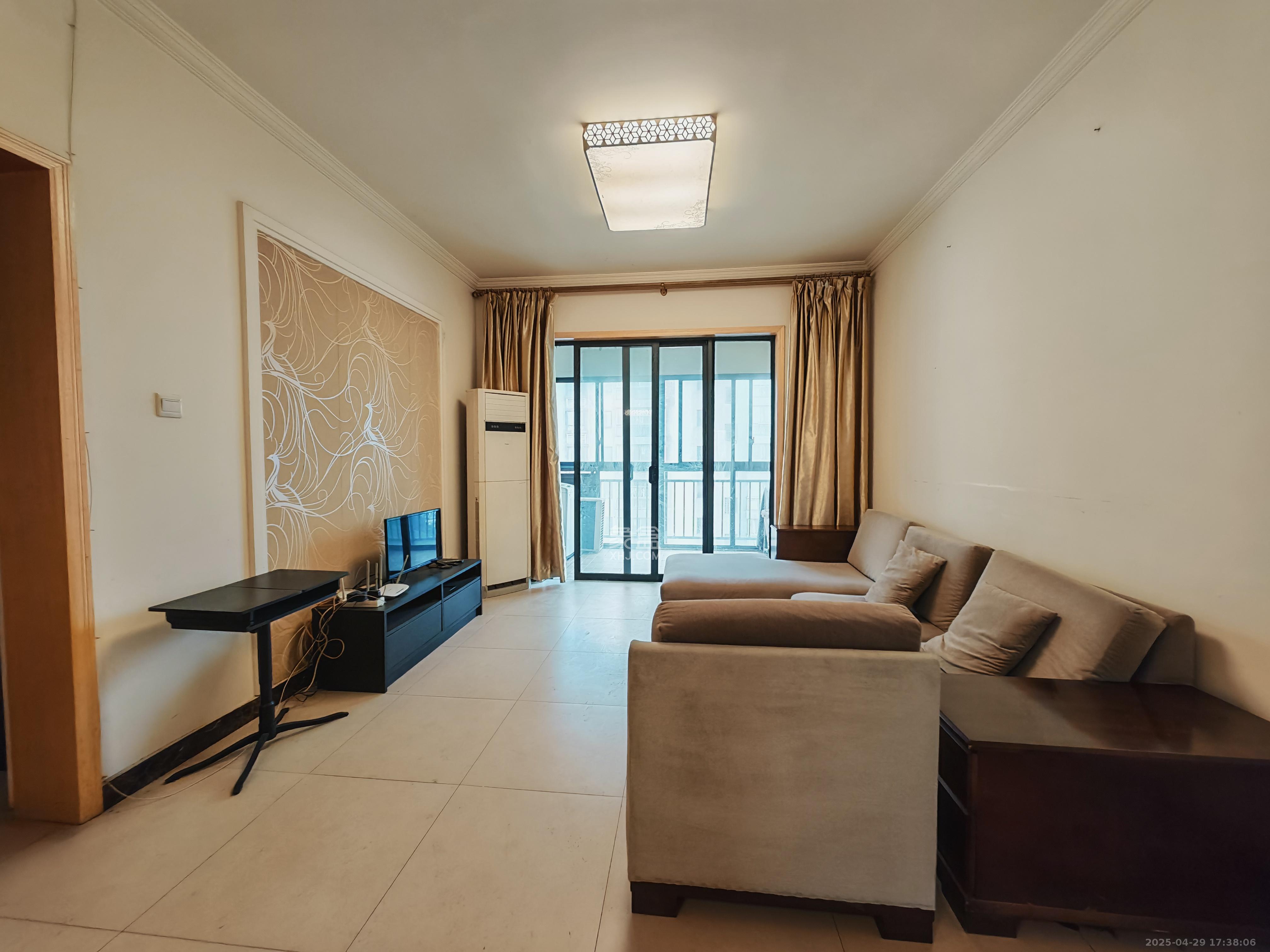 莱茵城 2室2厅1卫 1900.0元/月 莱茵城 2室2厅1卫 1900.0元/月室内图