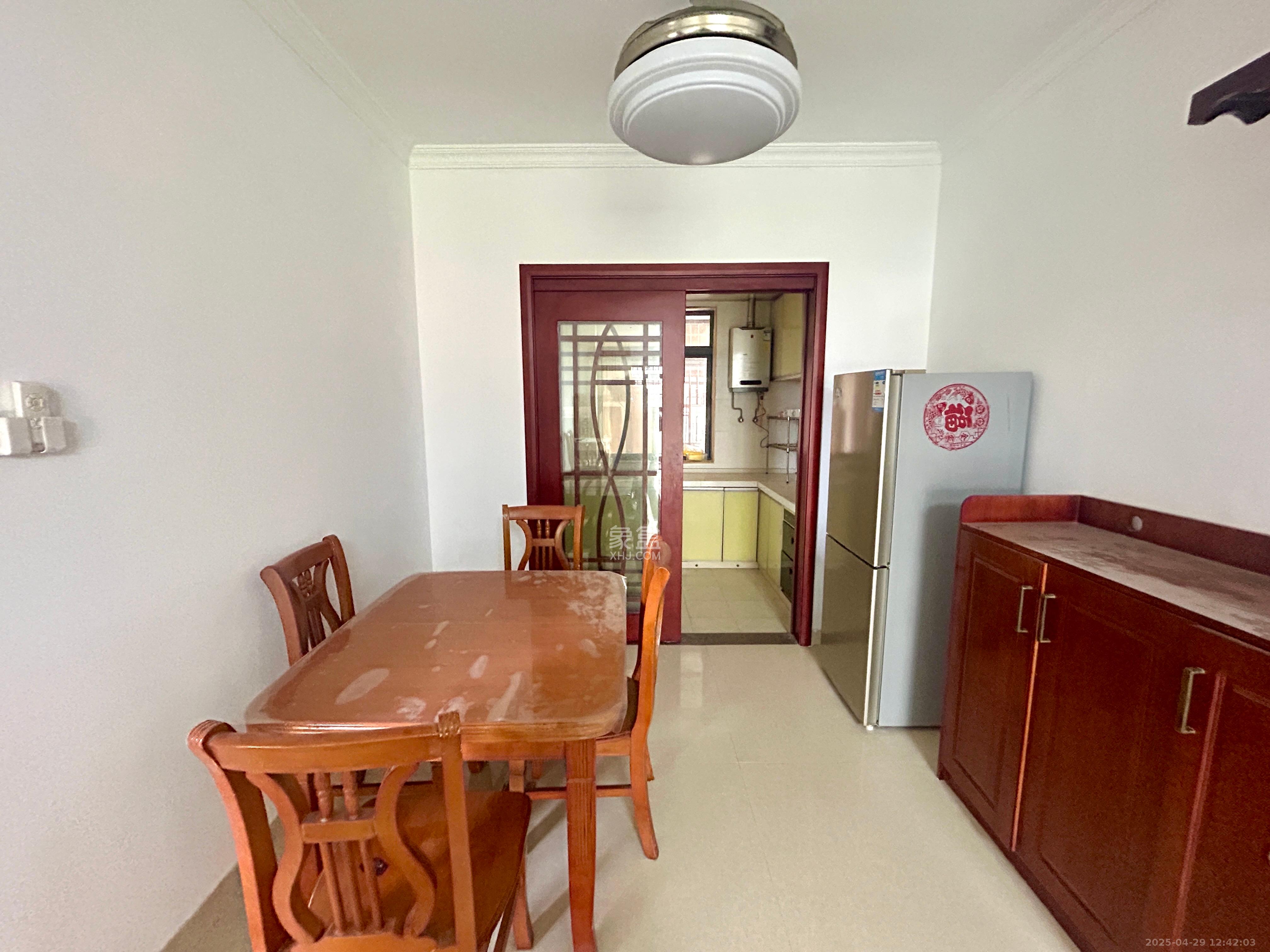 江河双水湾 1室2厅2卫 2800.0元/月 江河双水湾 1室2厅2卫 2800.0元/月室内图