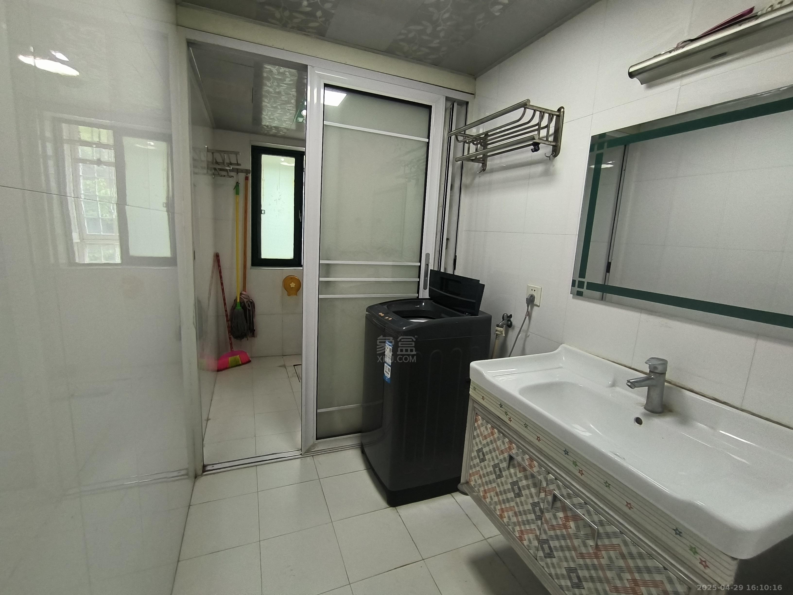 香山美境 3室2厅2卫 1800.0元/月 香山美境 3室2厅2卫 1800.0元/月室内图