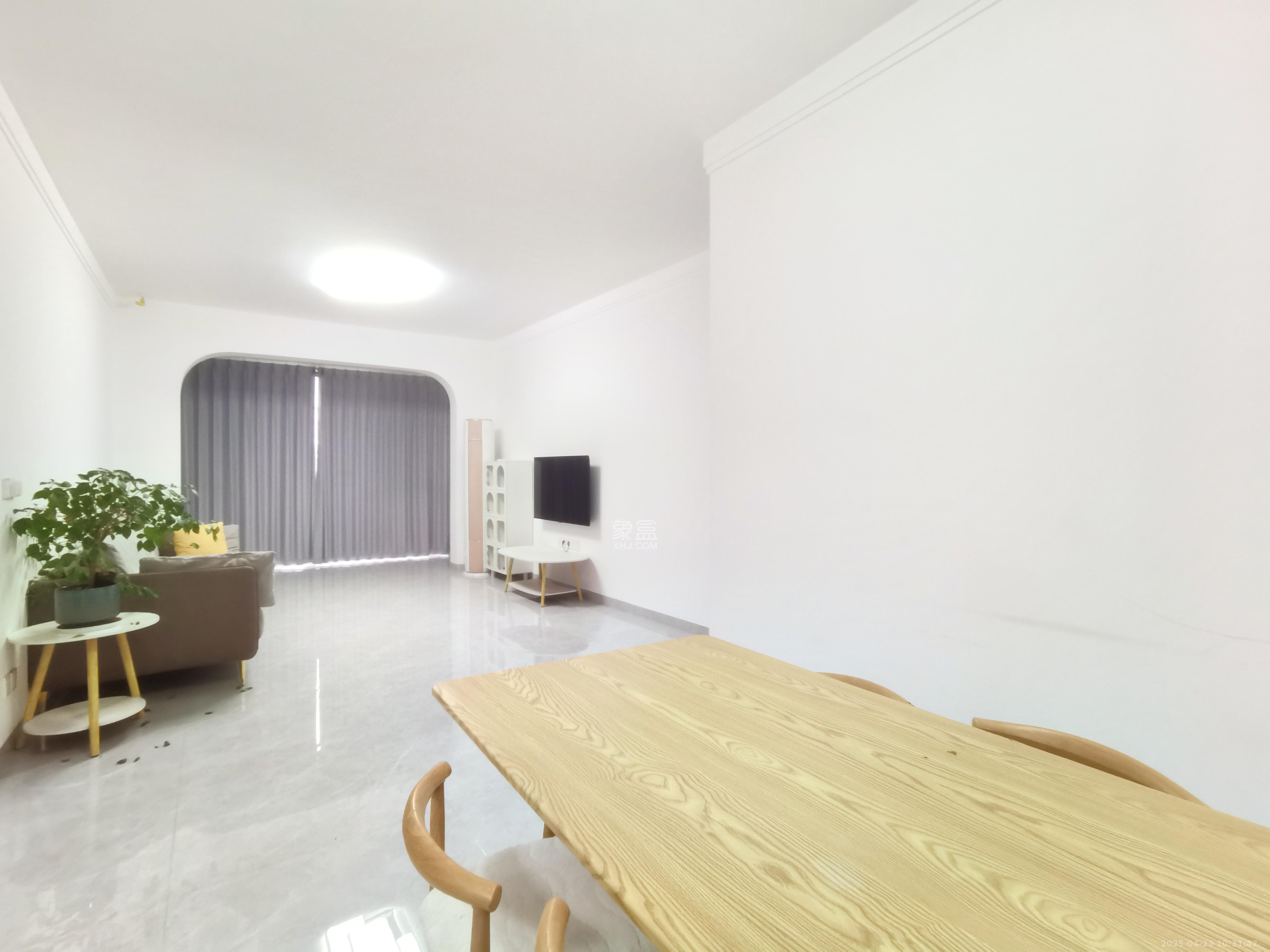 恒大江湾  2室2厅2卫   2600.00元/月室内图