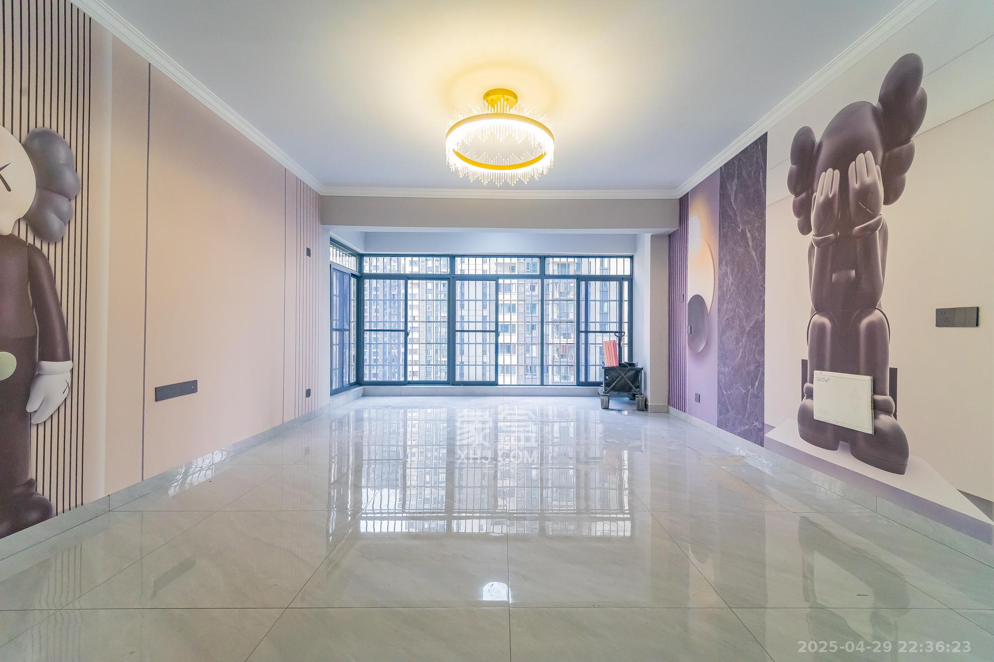 中建悦和城 4室2厅2卫 130.0万 中建悦和城 4室2厅2卫 130.0万客厅