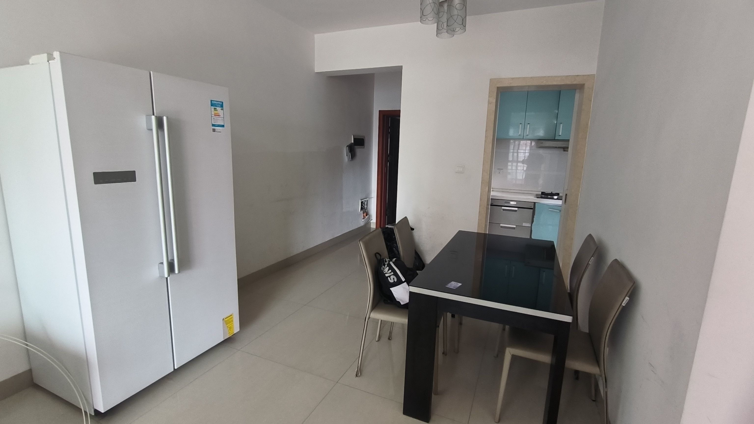 中泰峰境 3室2厅1卫 1800.00元/月 中泰峰境 3室2厅1卫 1800.00元/月室内图