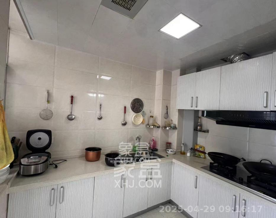 巨友中央公馆 3室2厅2卫 54.8万 巨友中央公馆 3室2厅2卫 54.8万室内图