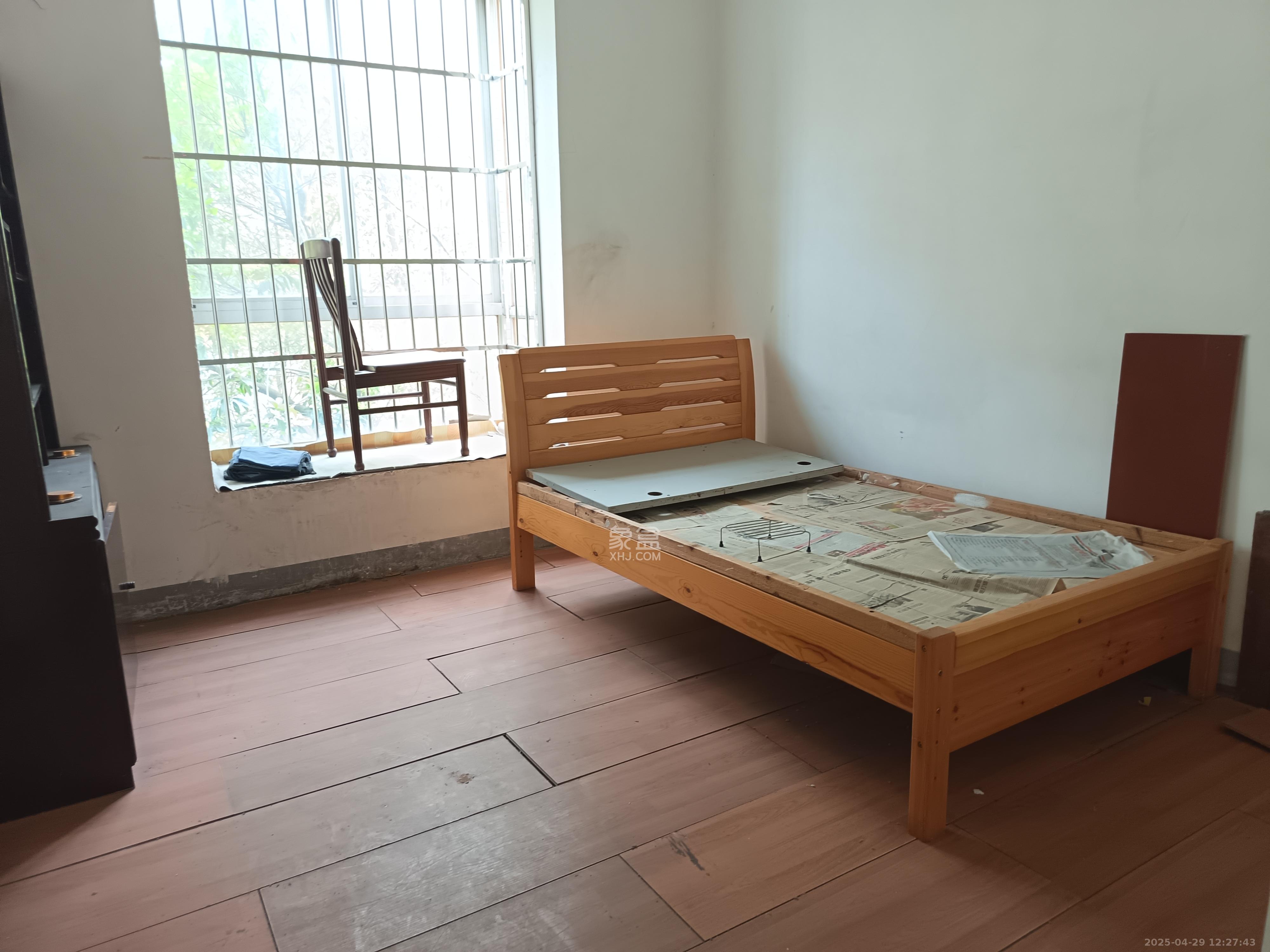 枫林绿洲  3室2厅2卫   1880.00元/月室内图
