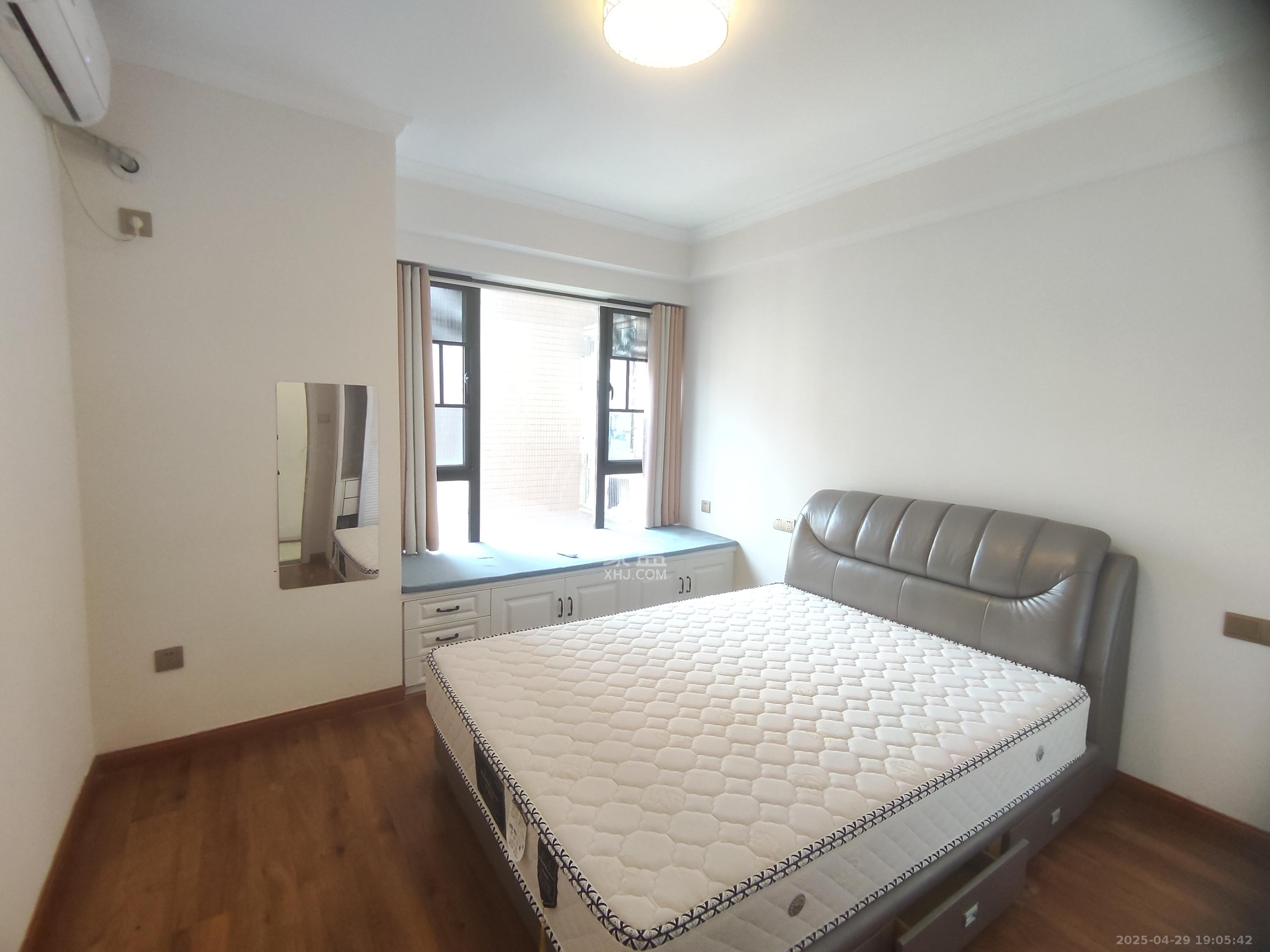 润和又一城 4室2厅2卫 3500.0元/月 润和又一城 4室2厅2卫 3500.0元/月室内图