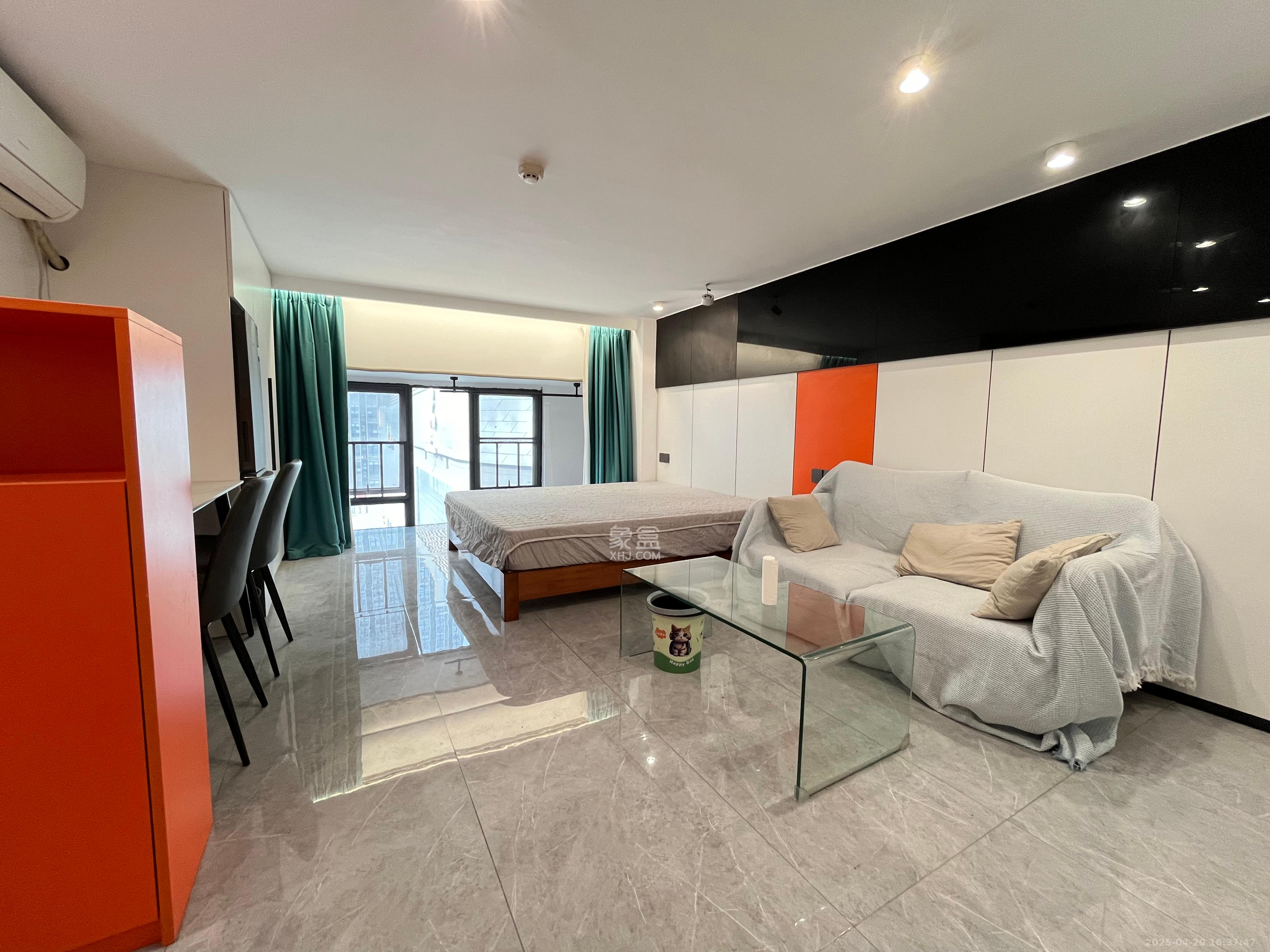 龙湖新壹城 1室1厅1卫 1600.0元/月 龙湖新壹城 1室1厅1卫 1600.0元/月室内图