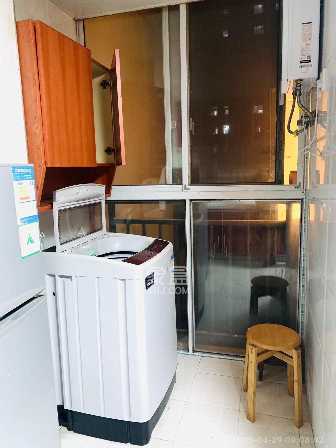 中房F联邦  2室2厅1卫   2300.00元/月室内图