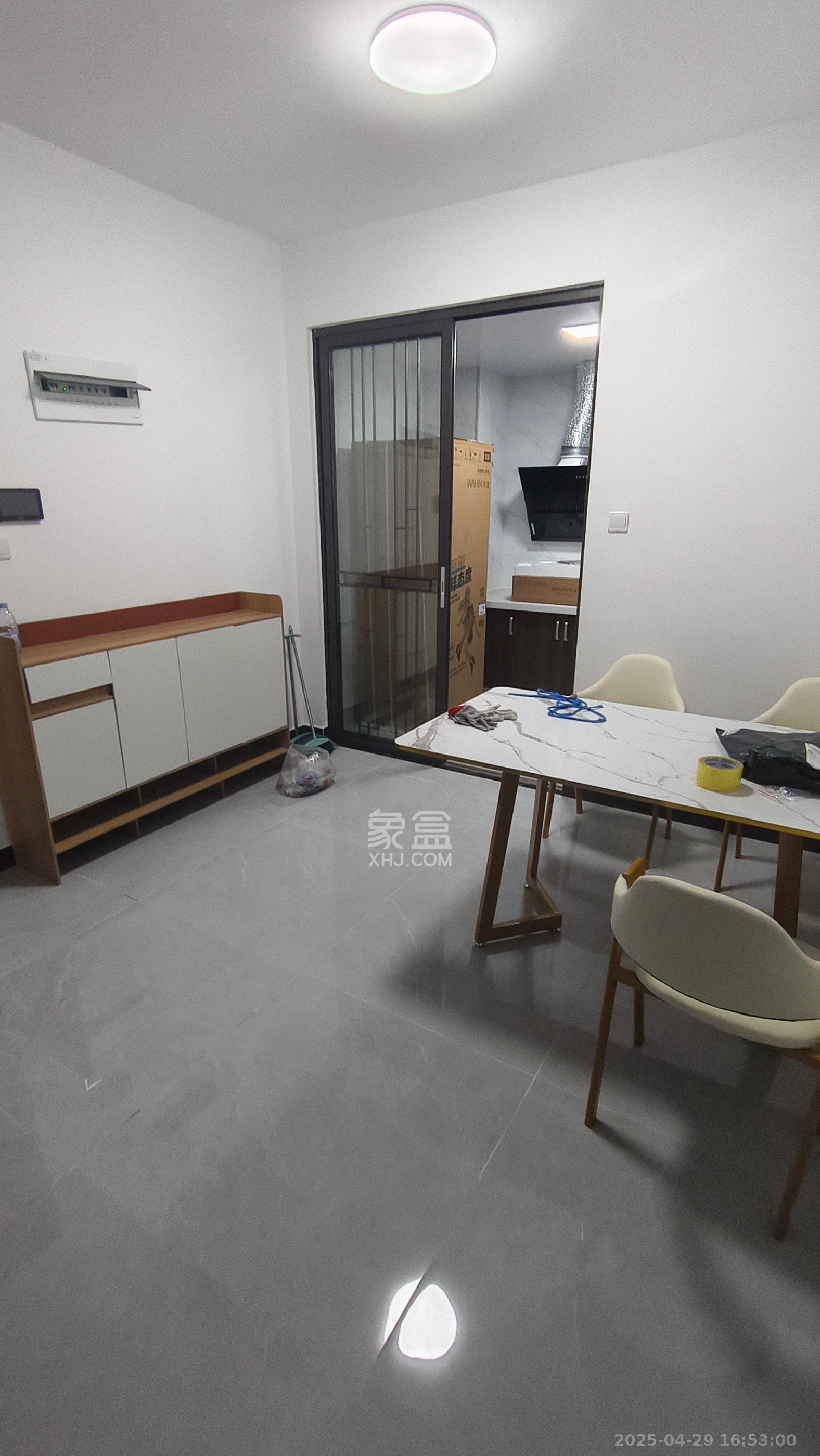 岭福家苑（天心佳苑）  2室1厅1卫    3000.0元/月室内图