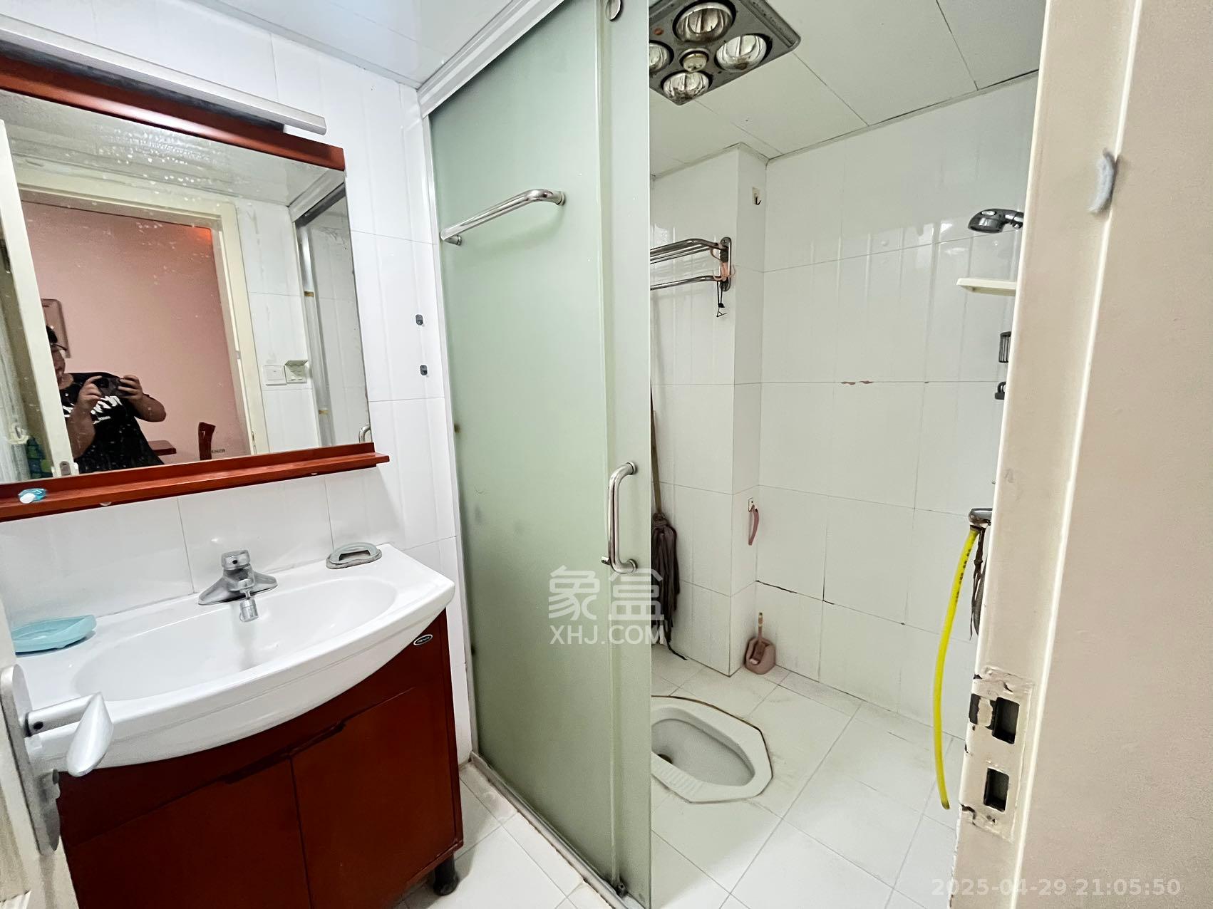 顺天黄金海岸 3室2厅2卫 3200.0元/月 顺天黄金海岸 3室2厅2卫 3200.0元/月室内图