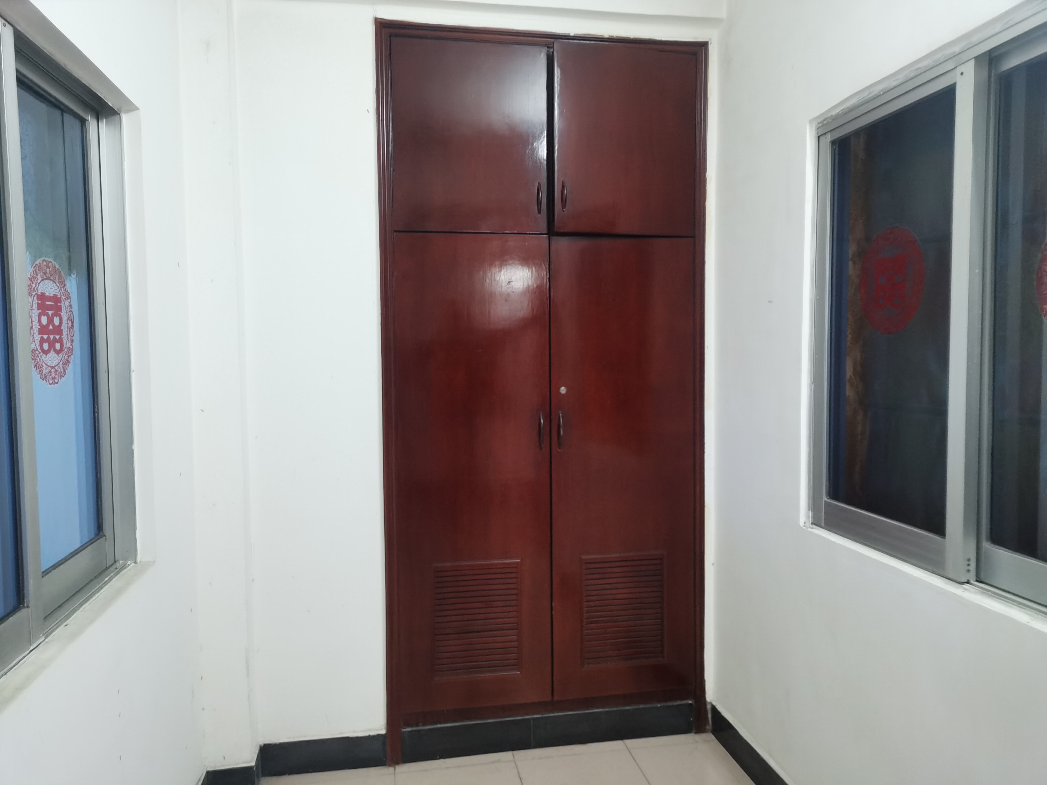 民源小区 3室2厅1卫 2000.0元/月 民源小区 3室2厅1卫 2000.0元/月室内图