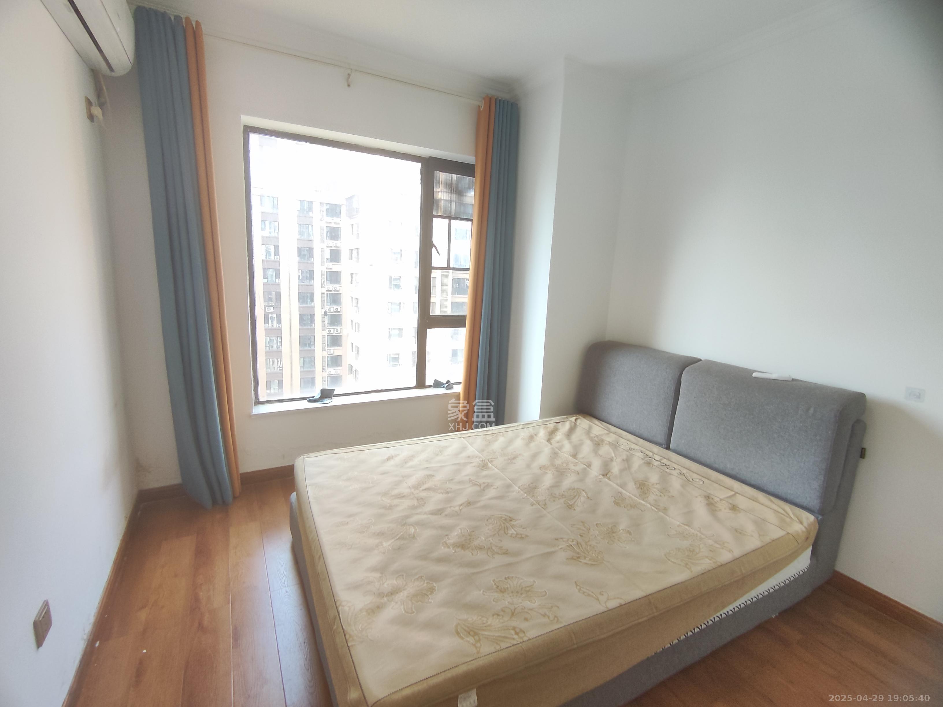 润和又一城 4室2厅2卫 3500.0元/月 润和又一城 4室2厅2卫 3500.0元/月室内图