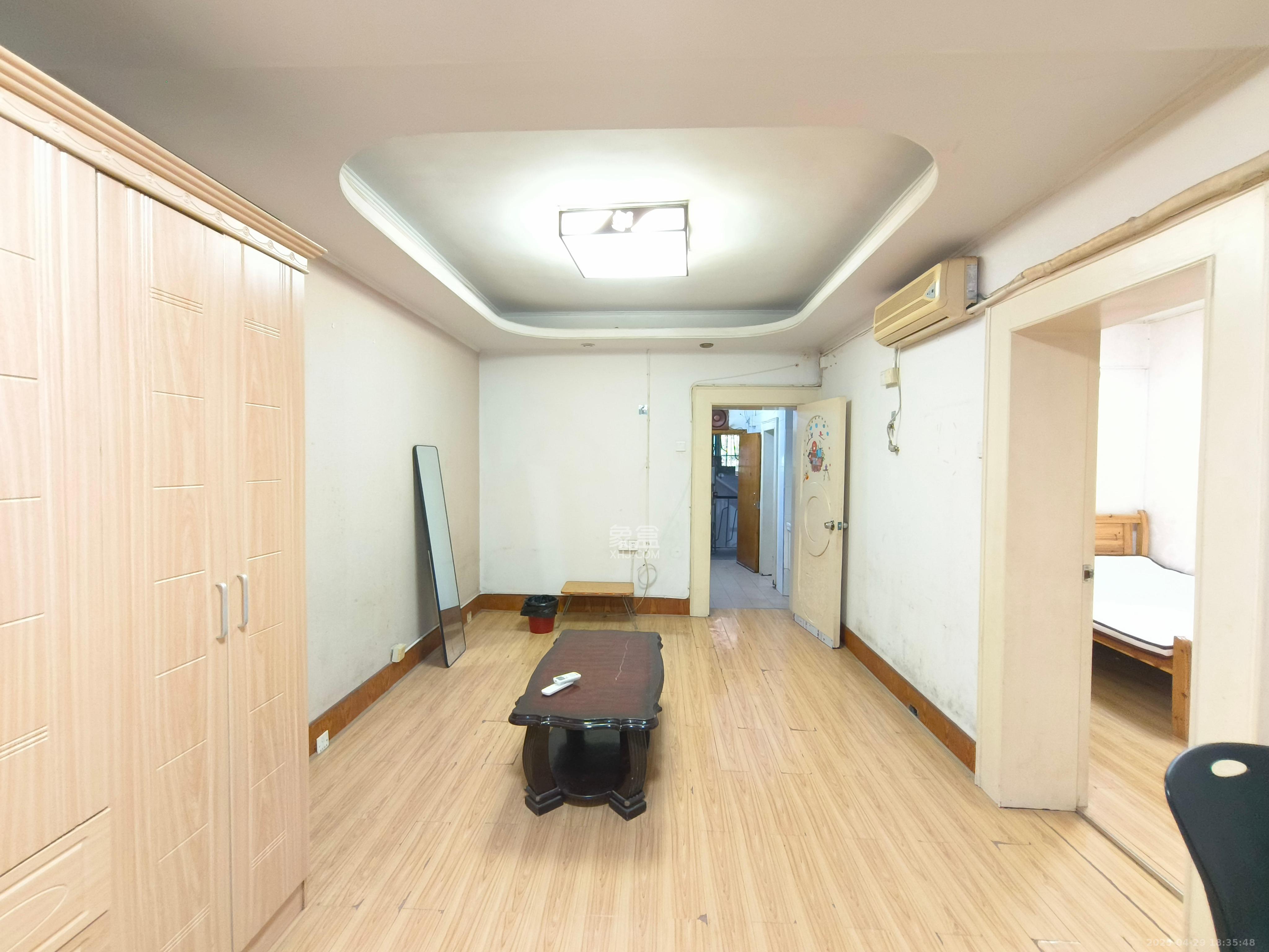 茅亭子  1室1厅1卫   1500.00元/月室内图