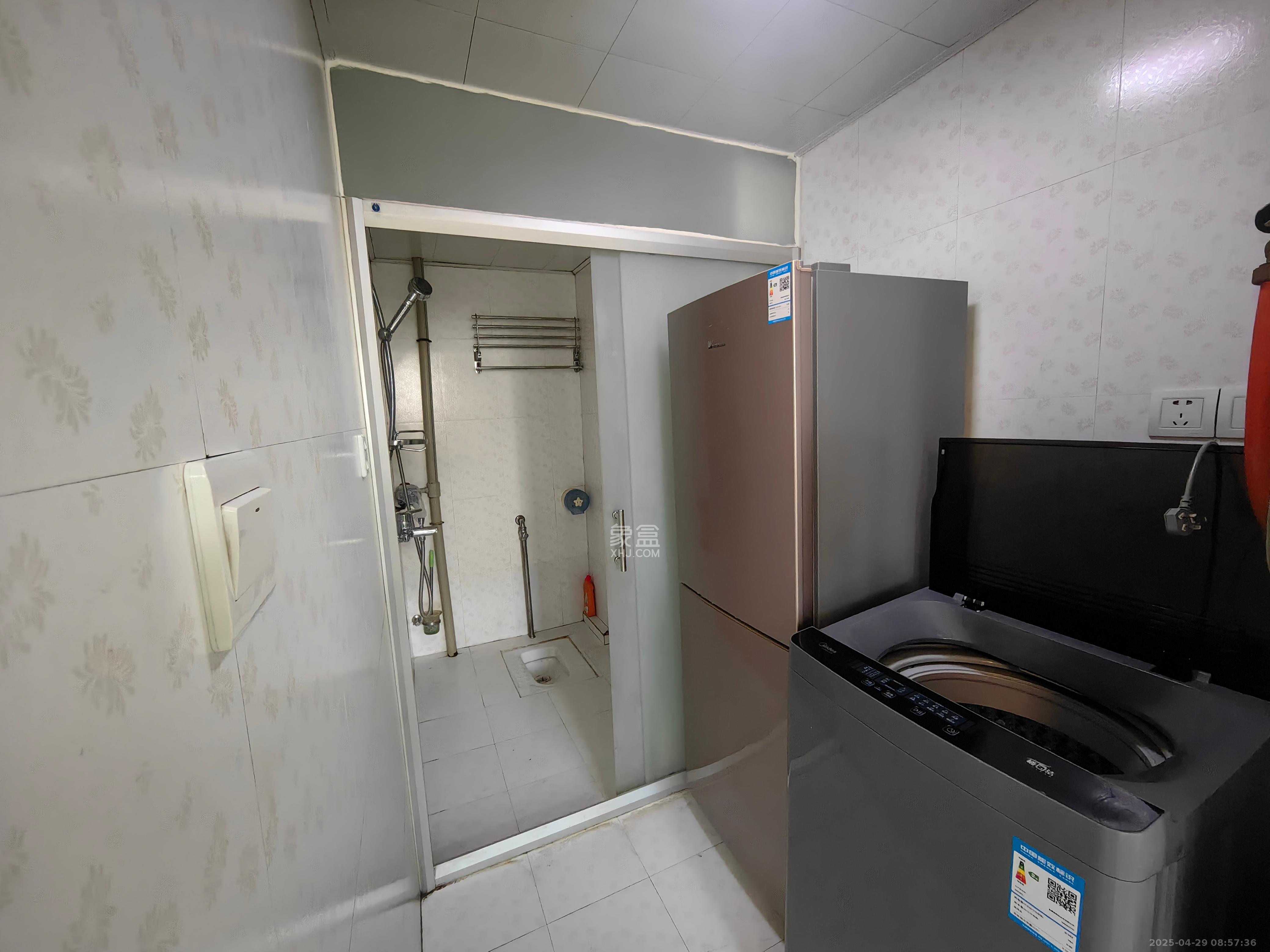 中远公馆  1室1厅1卫   1500.00元/月室内图