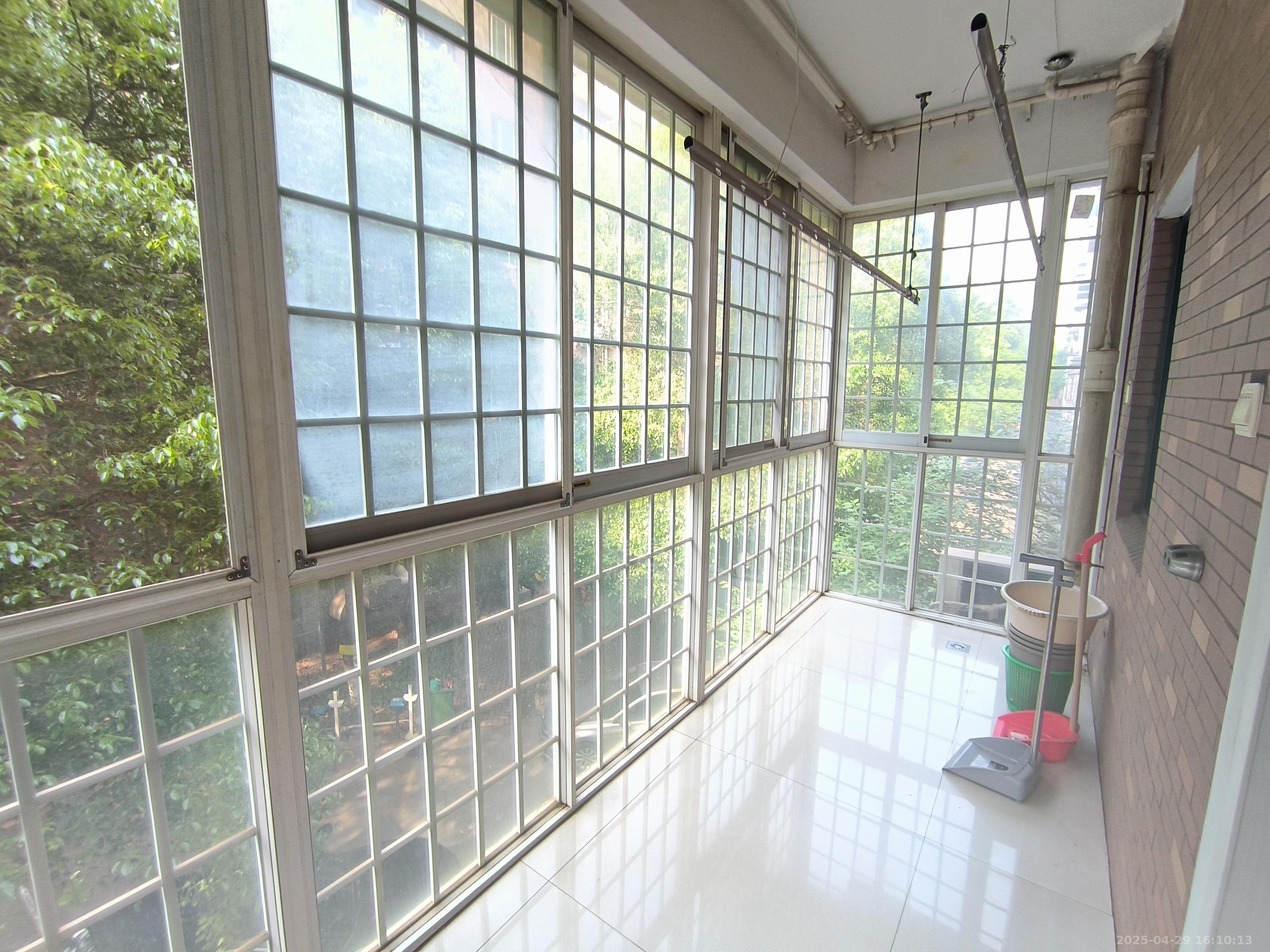 香山美境 3室2厅2卫 1800.0元/月 香山美境 3室2厅2卫 1800.0元/月室内图