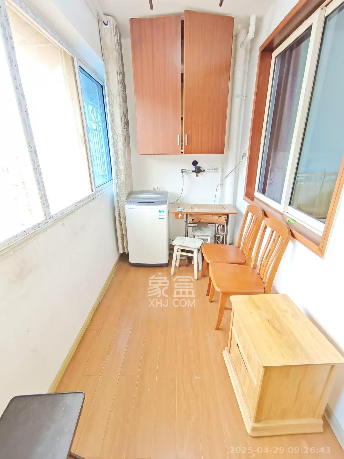 广厦新村  2室2厅1卫   1400.00元/月室内图