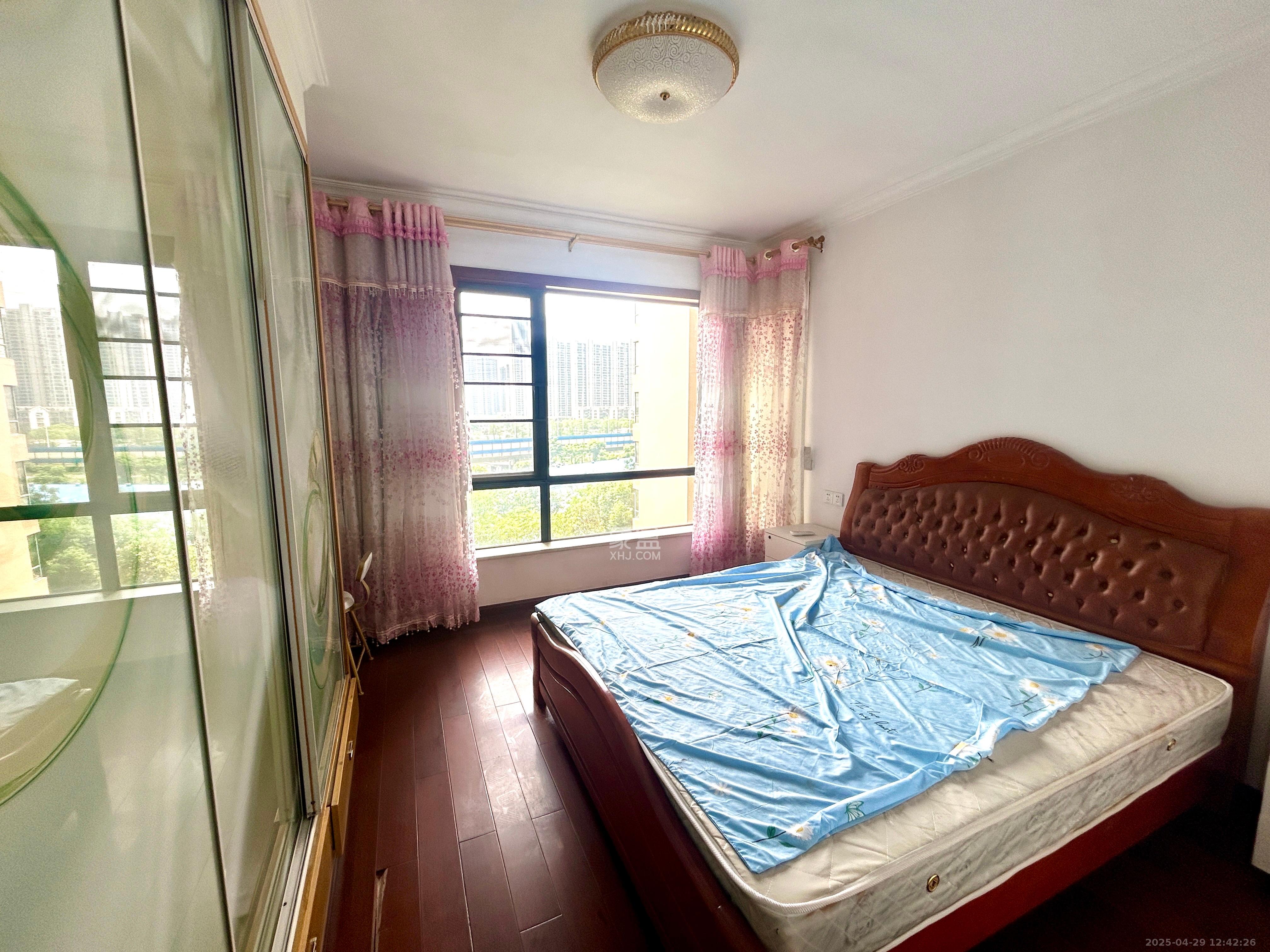 江河双水湾 1室2厅2卫 2800.0元/月 江河双水湾 1室2厅2卫 2800.0元/月室内图