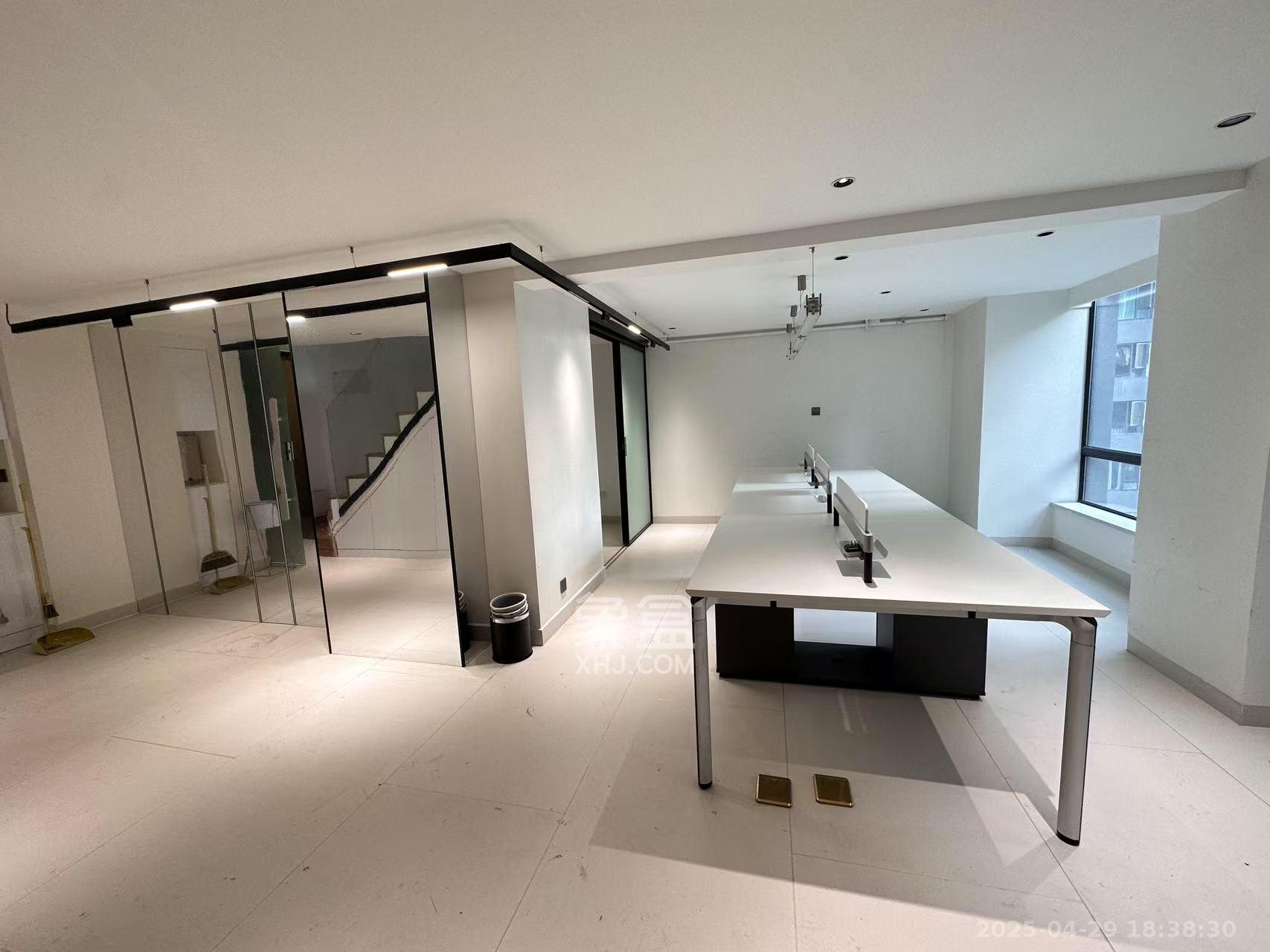 碧桂园城市之光  4室1厅1卫    5000.0元/月室内图