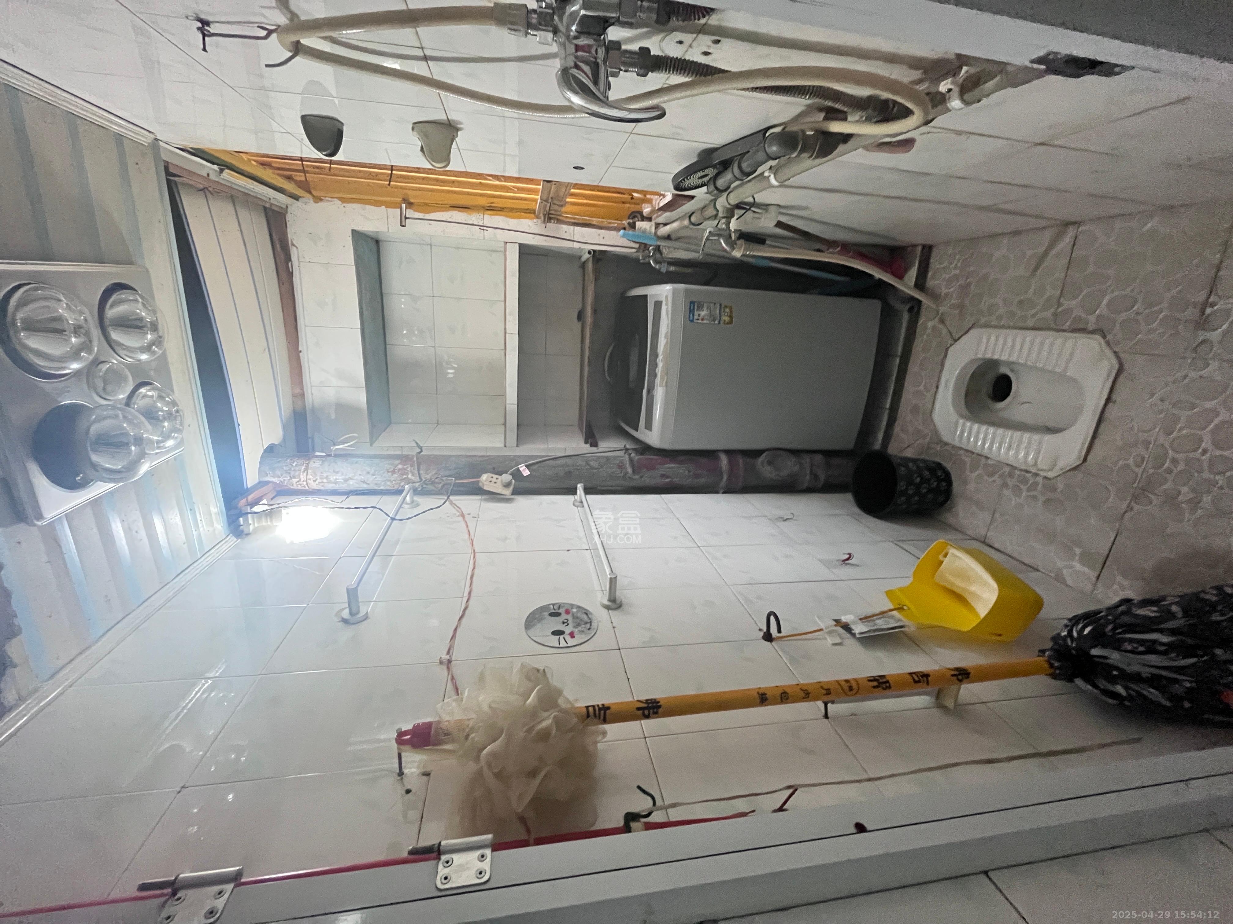 湘江花苑小区  2室2厅1卫    1400.0元/月 湘江花苑小区  2室2厅1卫    1400.0元/月室内图