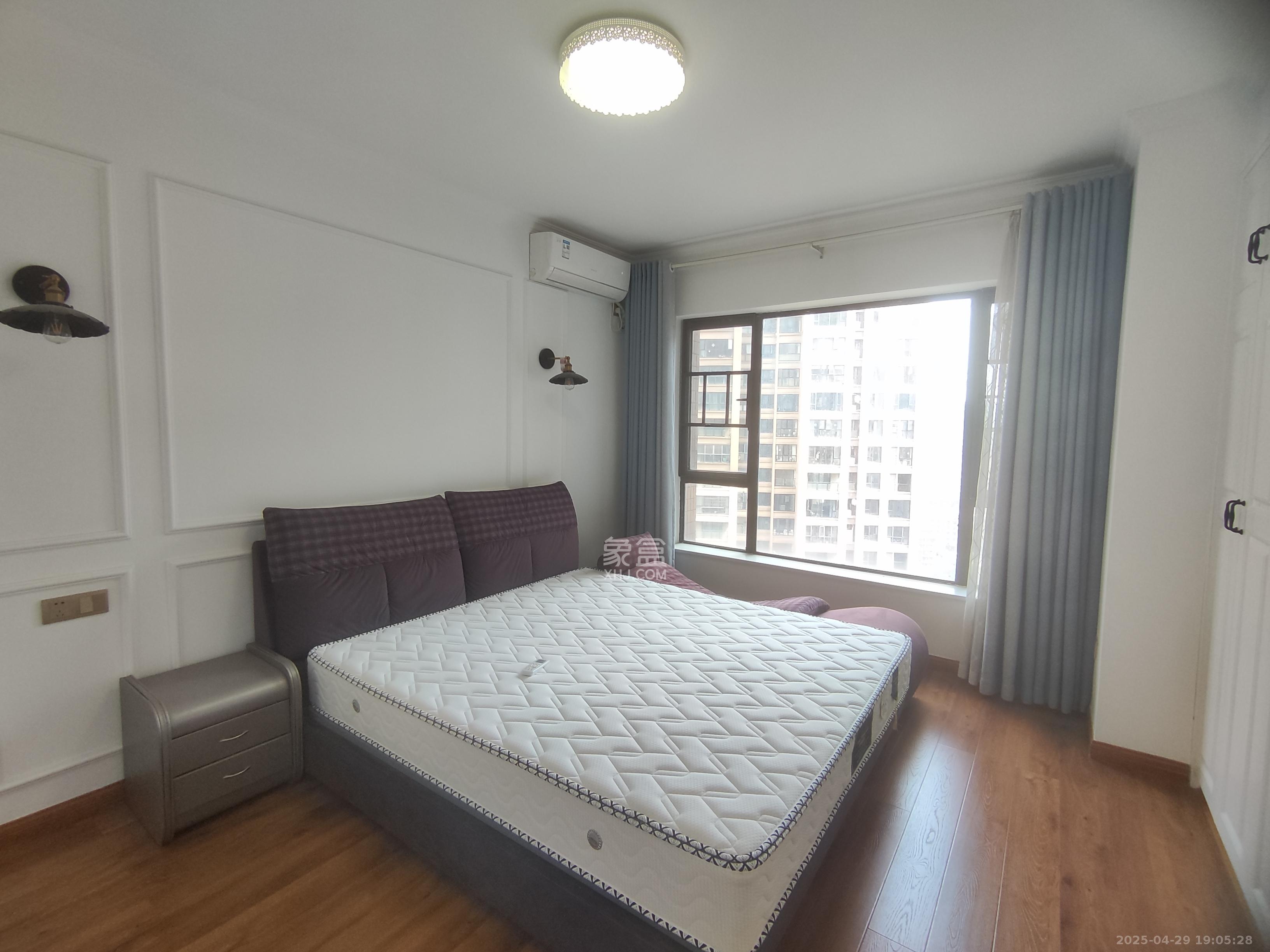 润和又一城 4室2厅2卫 3500.0元/月 润和又一城 4室2厅2卫 3500.0元/月室内图