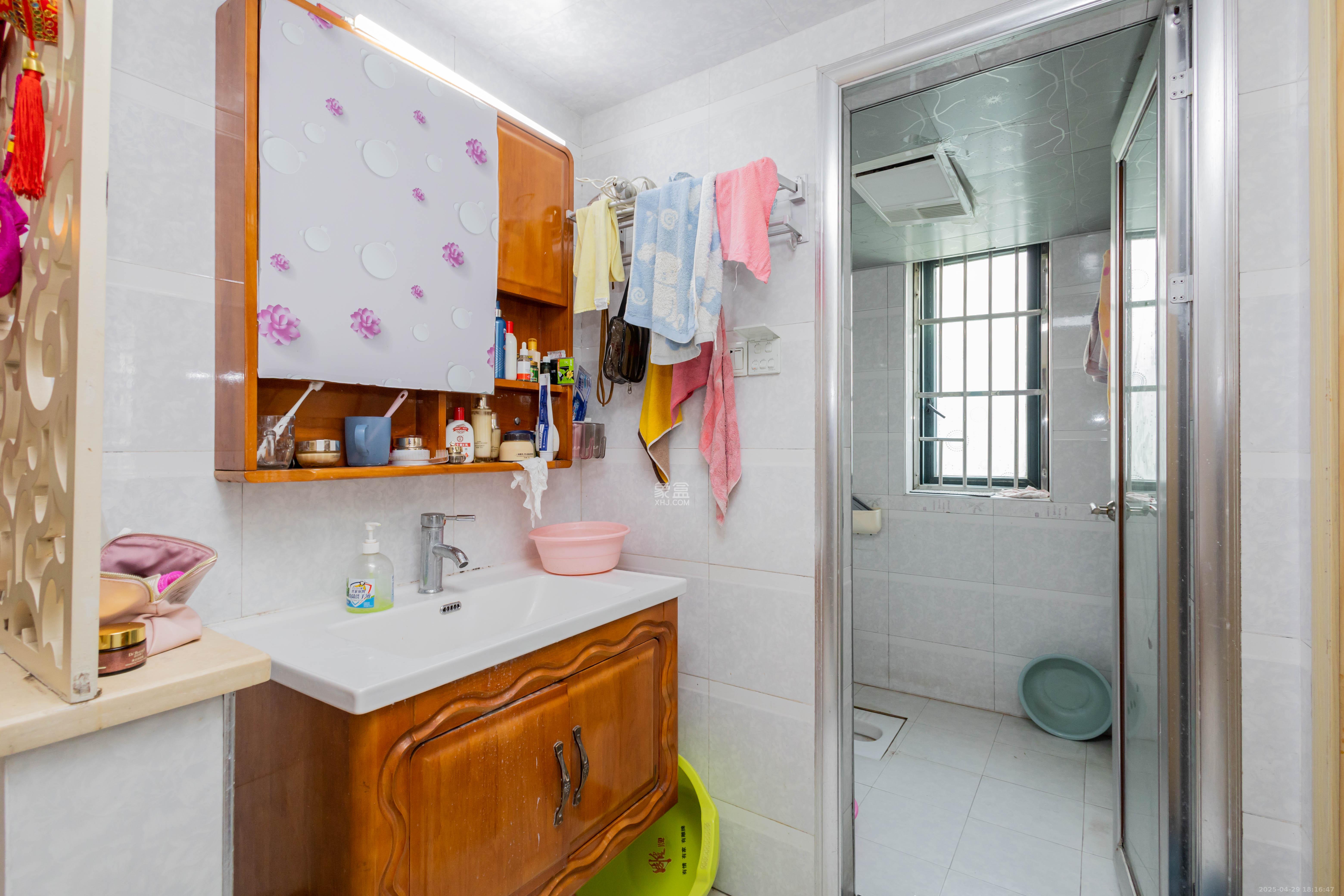 东岸锦城(东方人家)  3室2厅1卫    76.0万 东岸锦城(东方人家)  3室2厅1卫    76.0万卫生间