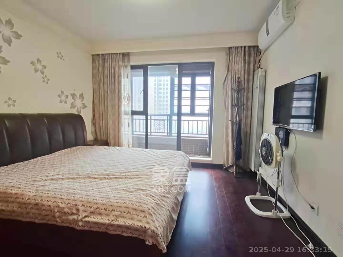 中海国际二期  4室2厅2卫   2500.00元/月室内图
