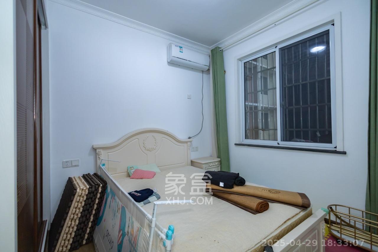 楚天世纪城东苑 3室2厅2卫 2600.0元/月 楚天世纪城东苑 3室2厅2卫 2600.0元/月室内图