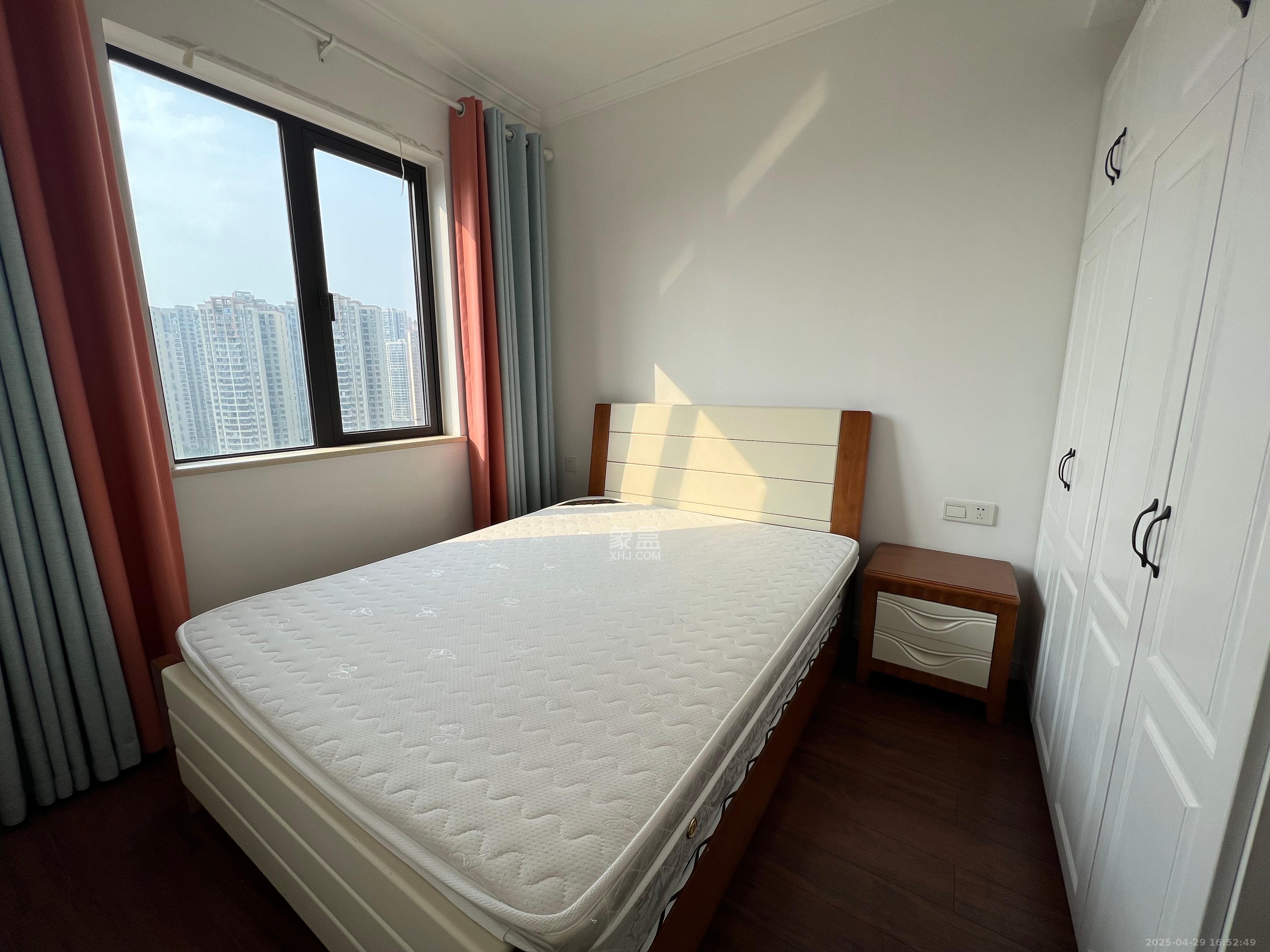 万科里金域国际 4室2厅2卫 4200.0元/月 万科里金域国际 4室2厅2卫 4200.0元/月室内图