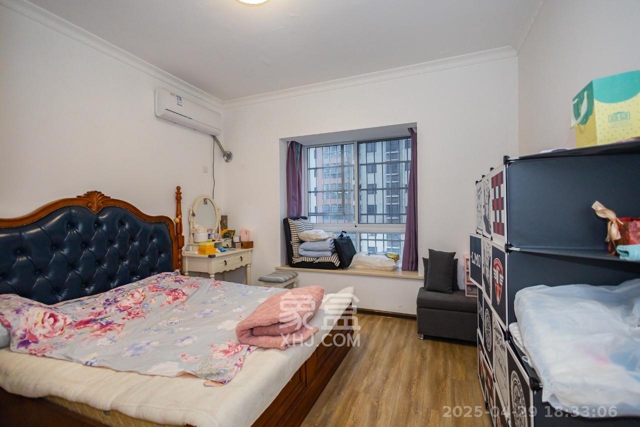 楚天世纪城东苑  3室2厅2卫    2600.0元/月室内图