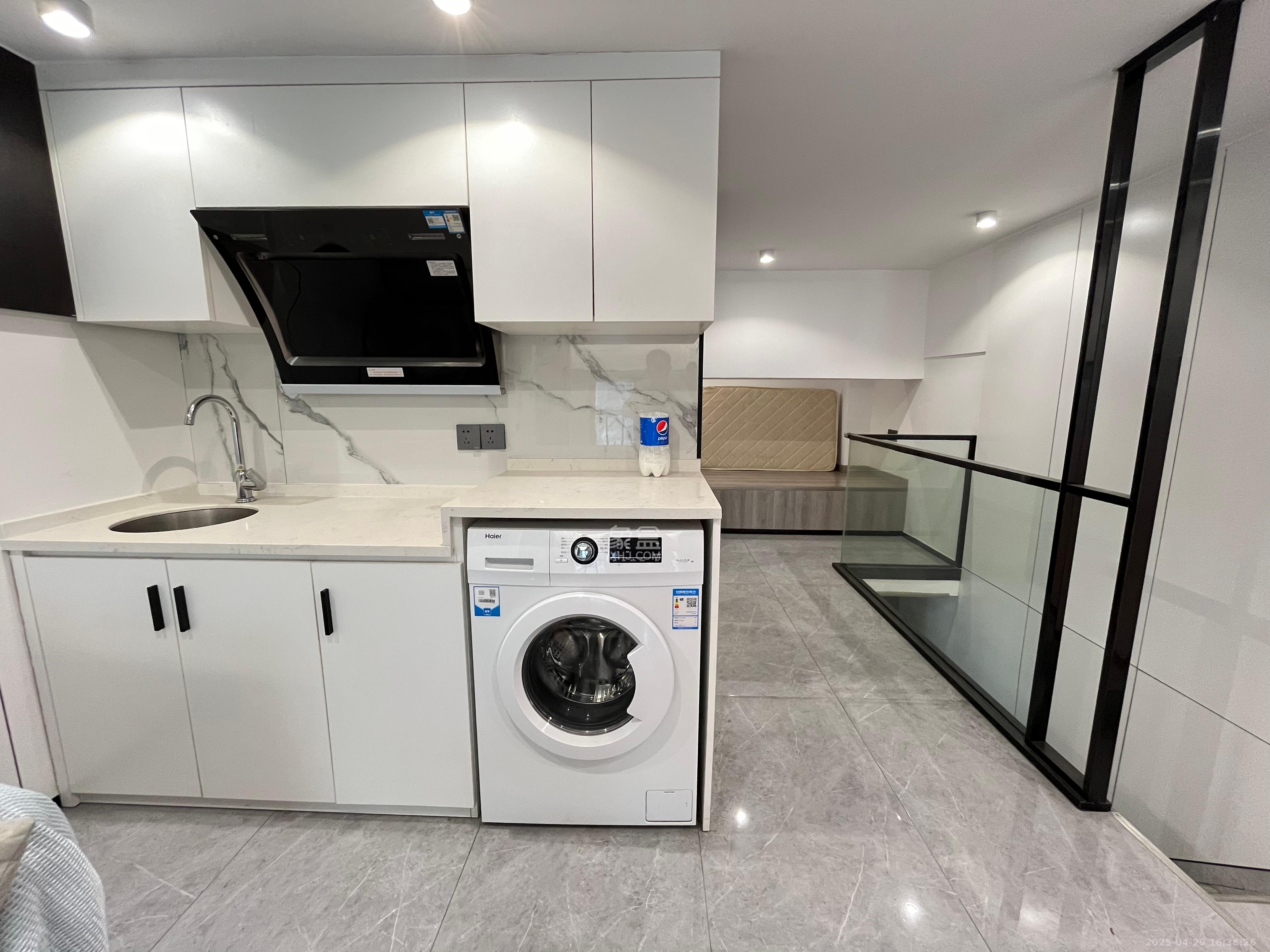 龙湖新壹城 1室1厅1卫 1600.0元/月 龙湖新壹城 1室1厅1卫 1600.0元/月室内图