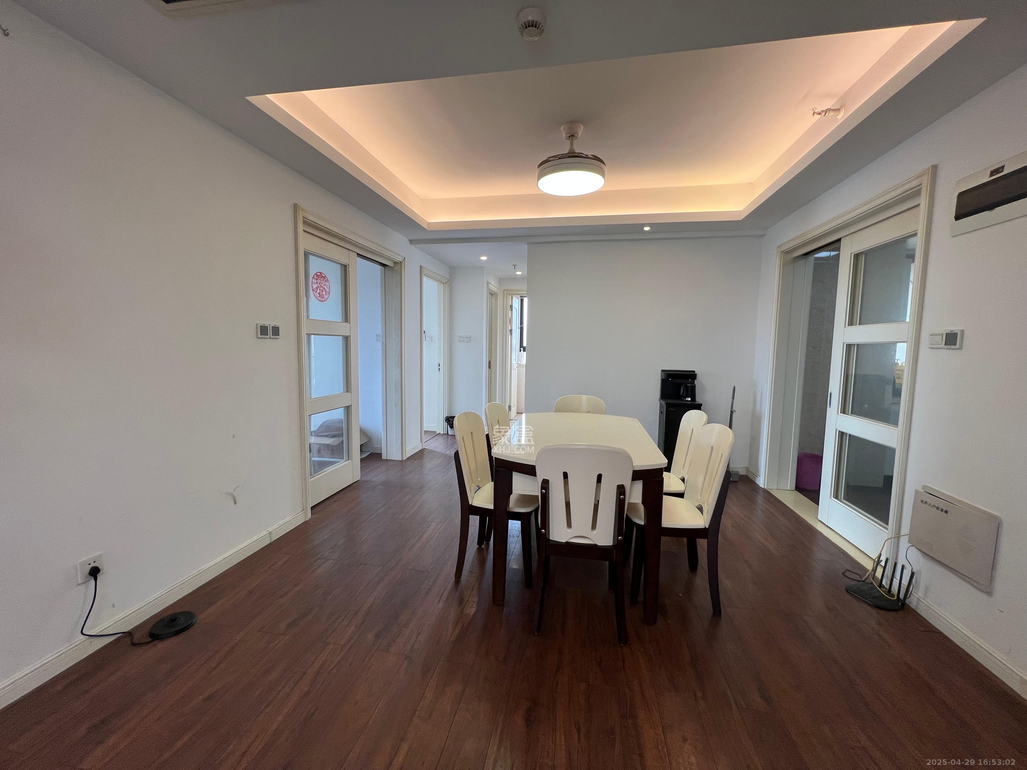 万科里金域国际 4室2厅2卫 4200.0元/月 万科里金域国际 4室2厅2卫 4200.0元/月室内图