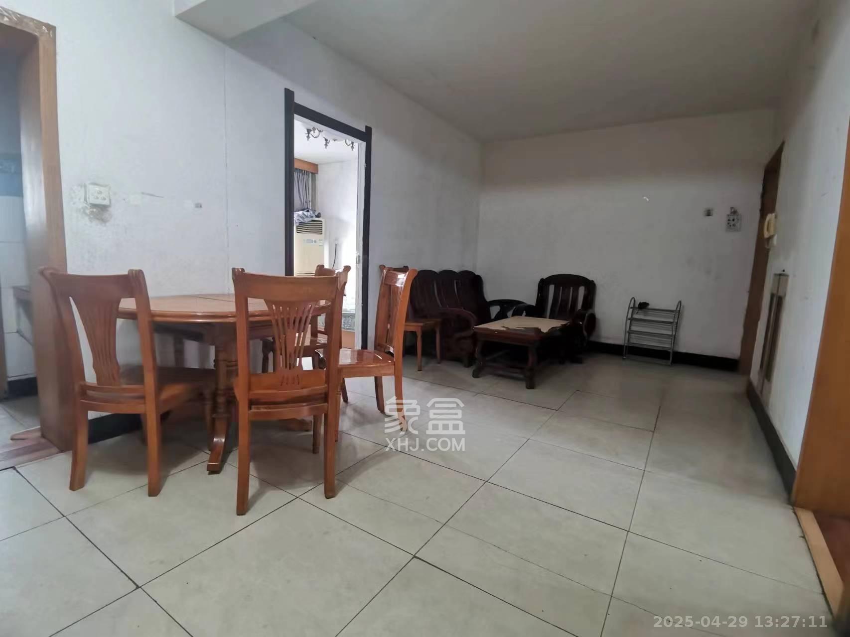 金地社区 1室0厅0卫 2000.0元/月 金地社区 1室0厅0卫 2000.0元/月室内图