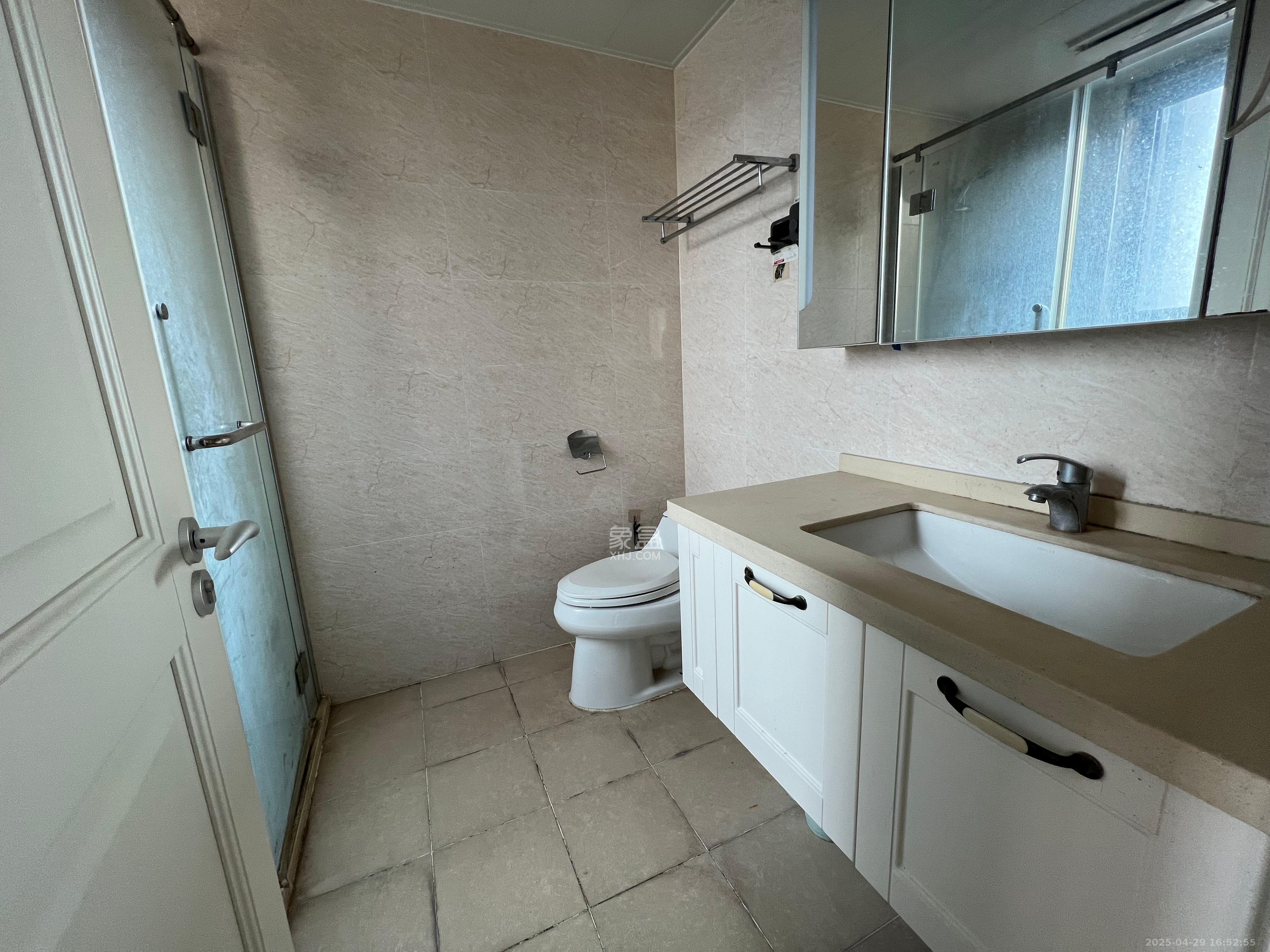 万科里金域国际 4室2厅2卫 4200.0元/月 万科里金域国际 4室2厅2卫 4200.0元/月室内图