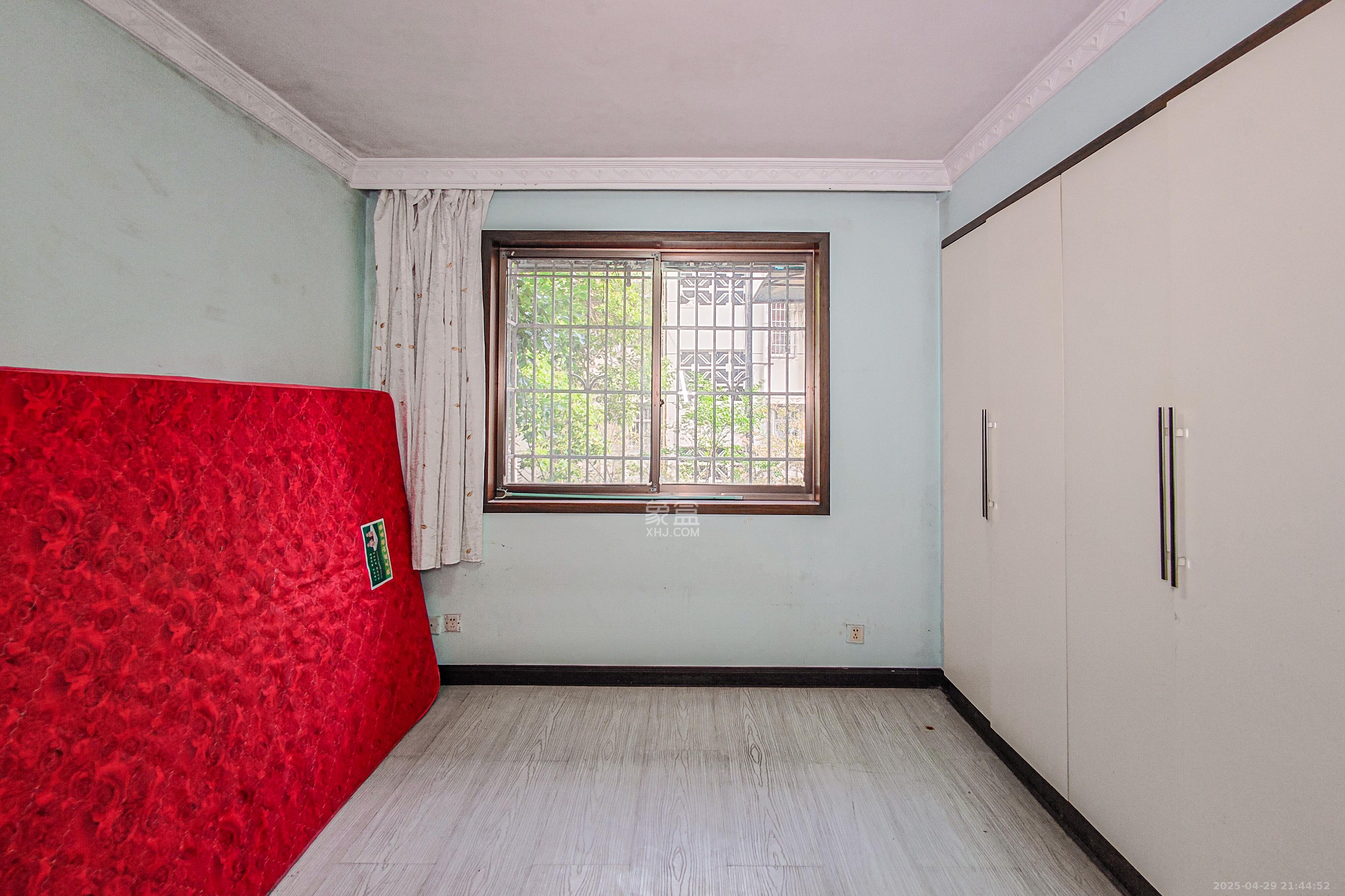 杨铭园  4室2厅2卫    88.0万 杨铭园  4室2厅2卫    88.0万卧室