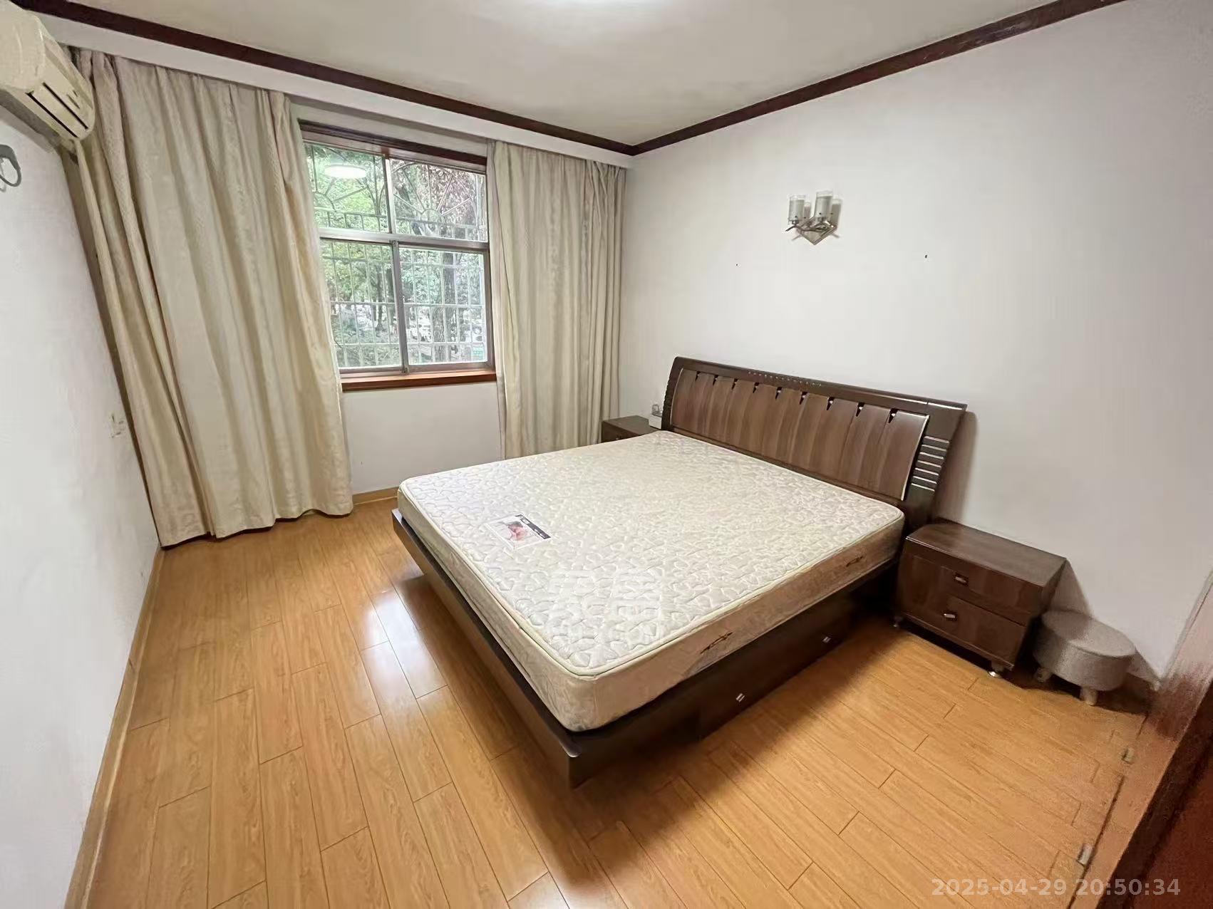 汽车发动机厂宿舍  2室2厅1卫   1500.00元/月室内图