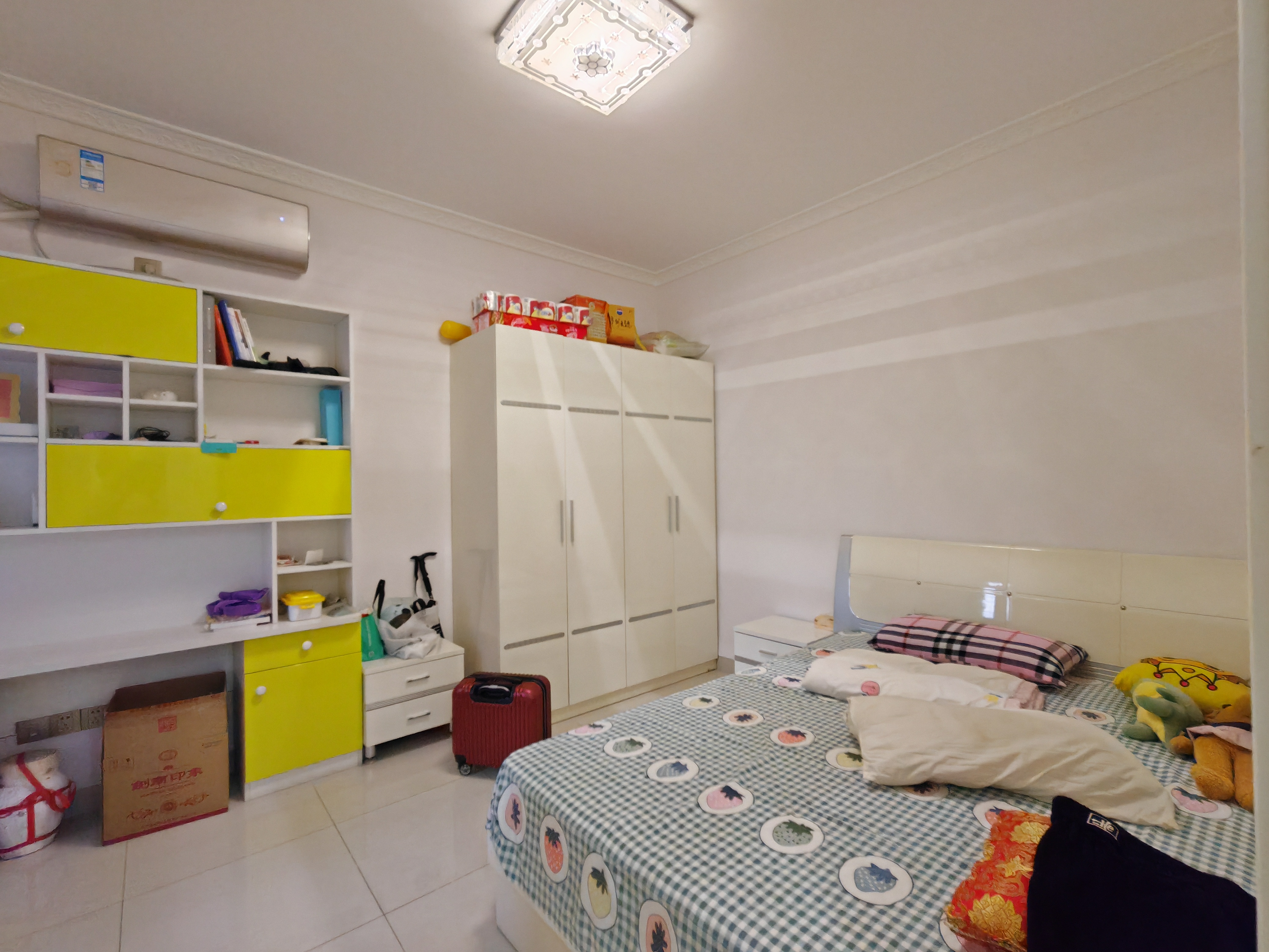 鑫生棕榈泉国际公馆 2室2厅1卫 135.0万 鑫生棕榈泉国际公馆 2室2厅1卫 135.0万室内图