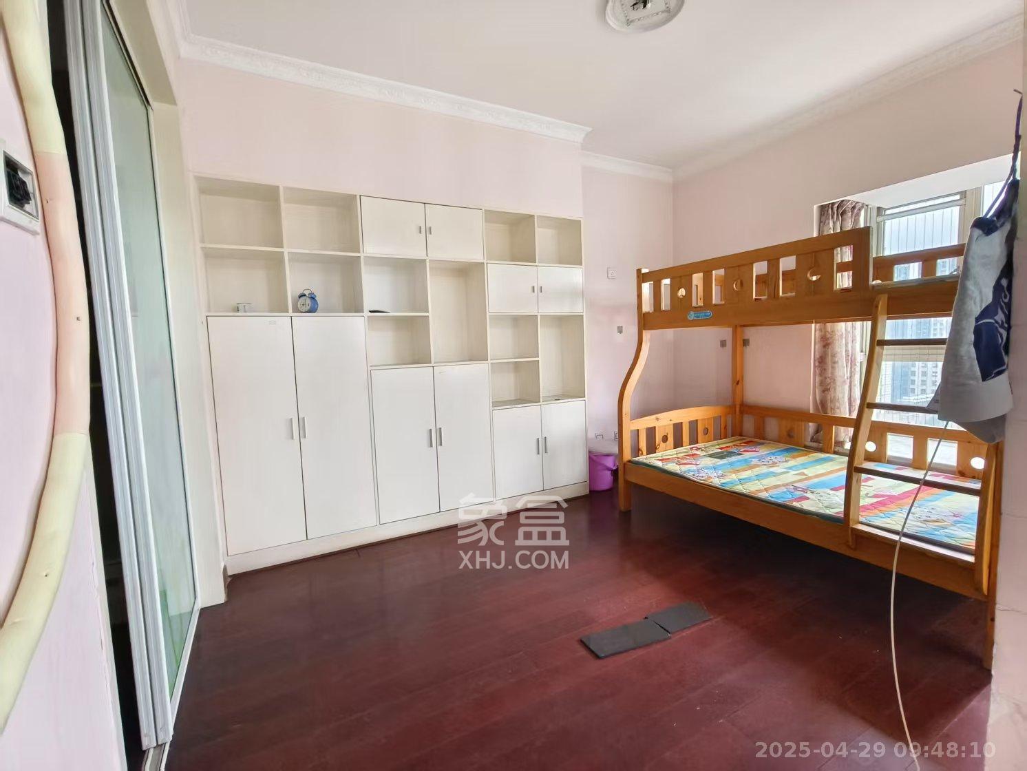 柠檬丽都 4室2厅2卫 2800.0元/月 柠檬丽都 4室2厅2卫 2800.0元/月室内图