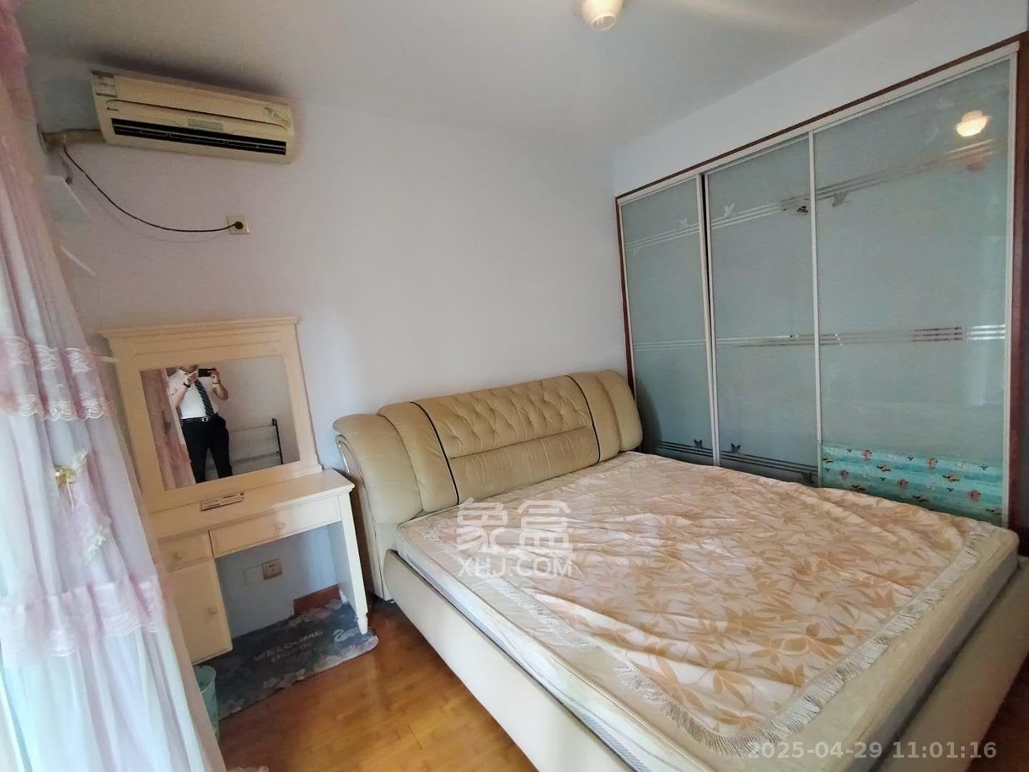 建工宿舍  1室0厅0卫   2000.00元/月室内图