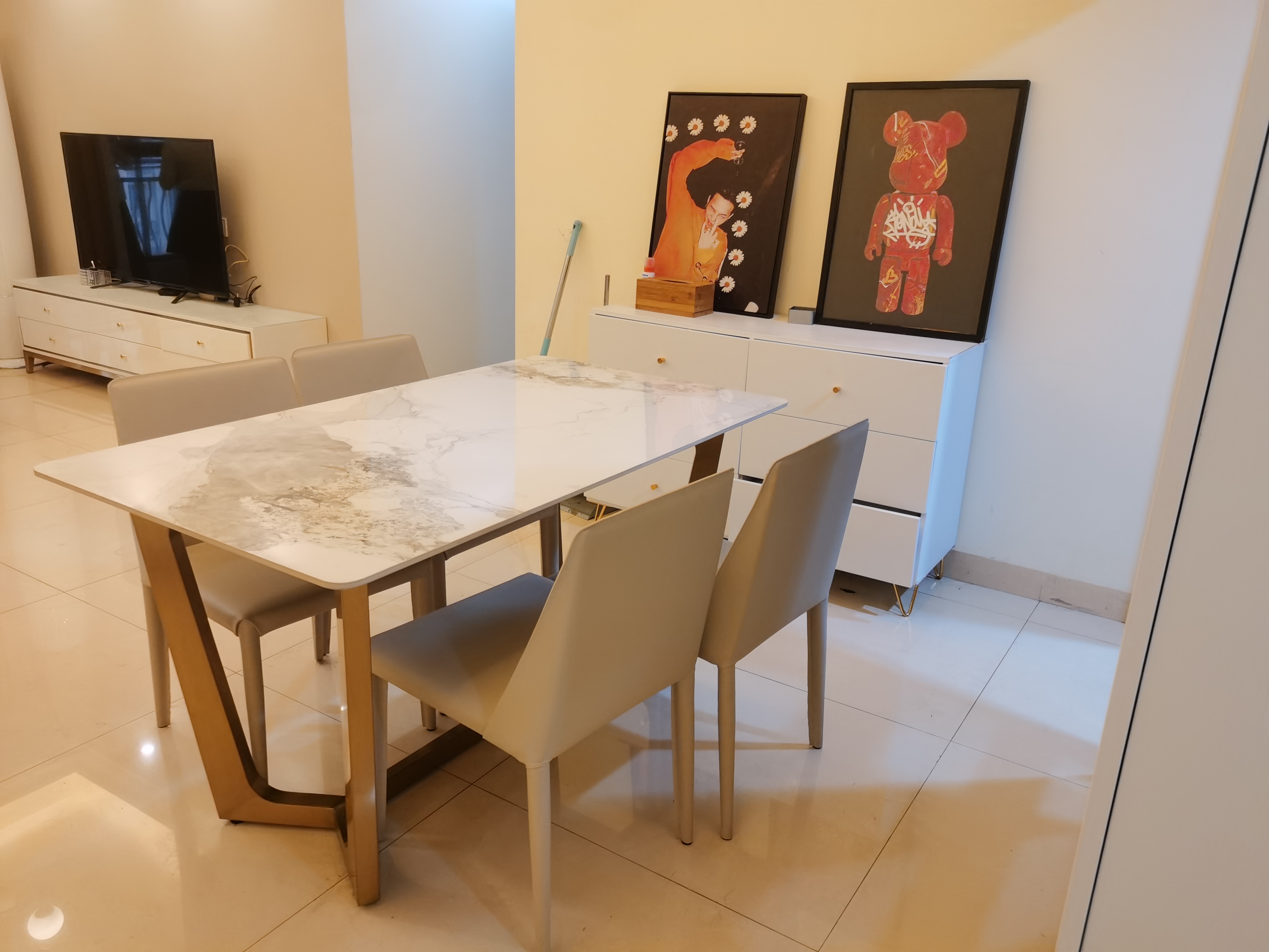 碧桂园 3室2厅1卫 1600.00元/月 碧桂园 3室2厅1卫 1600.00元/月室内图