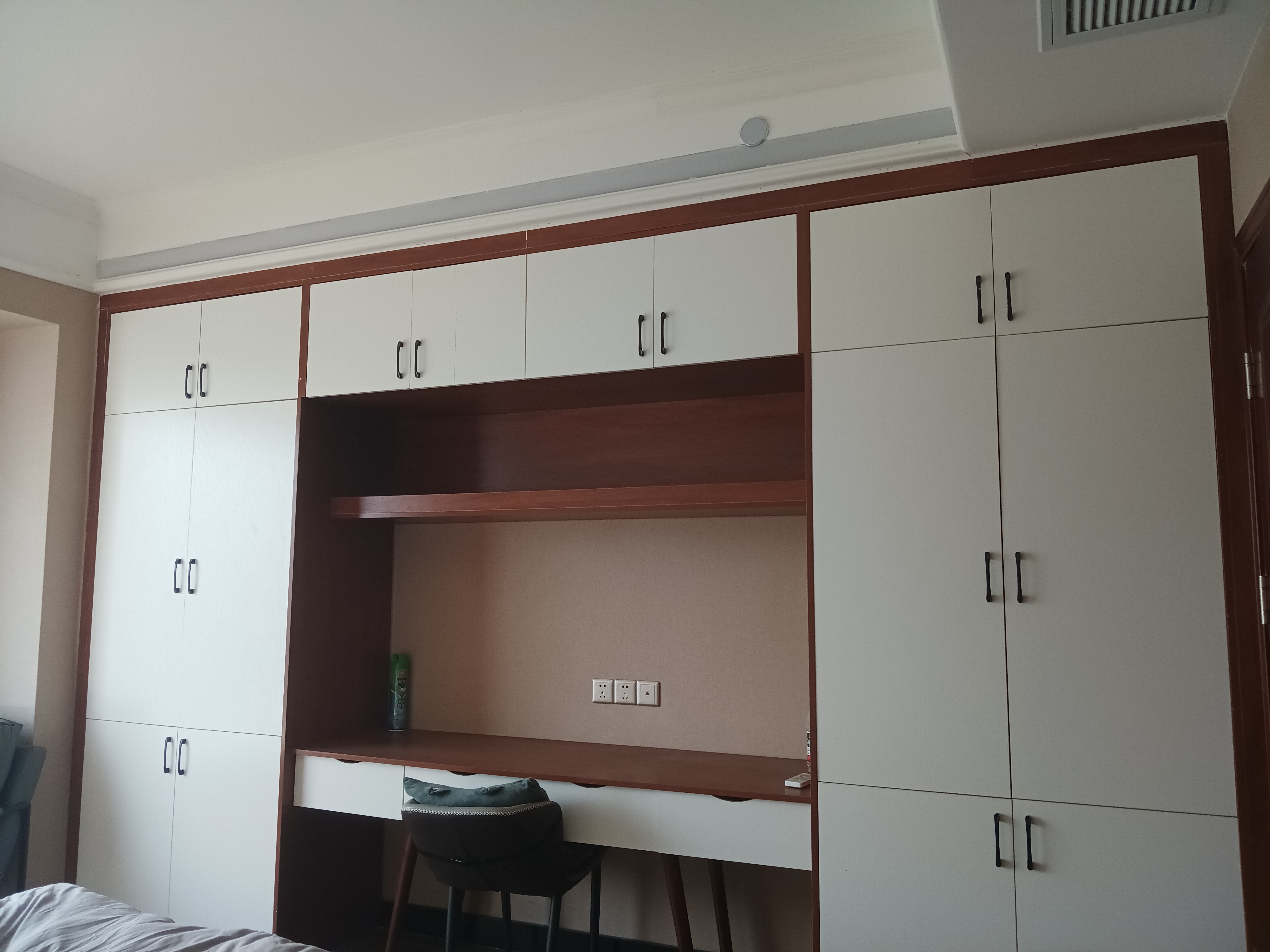 江岸公馆 1室0厅0卫 1600.0元/月 江岸公馆 1室0厅0卫 1600.0元/月室内图