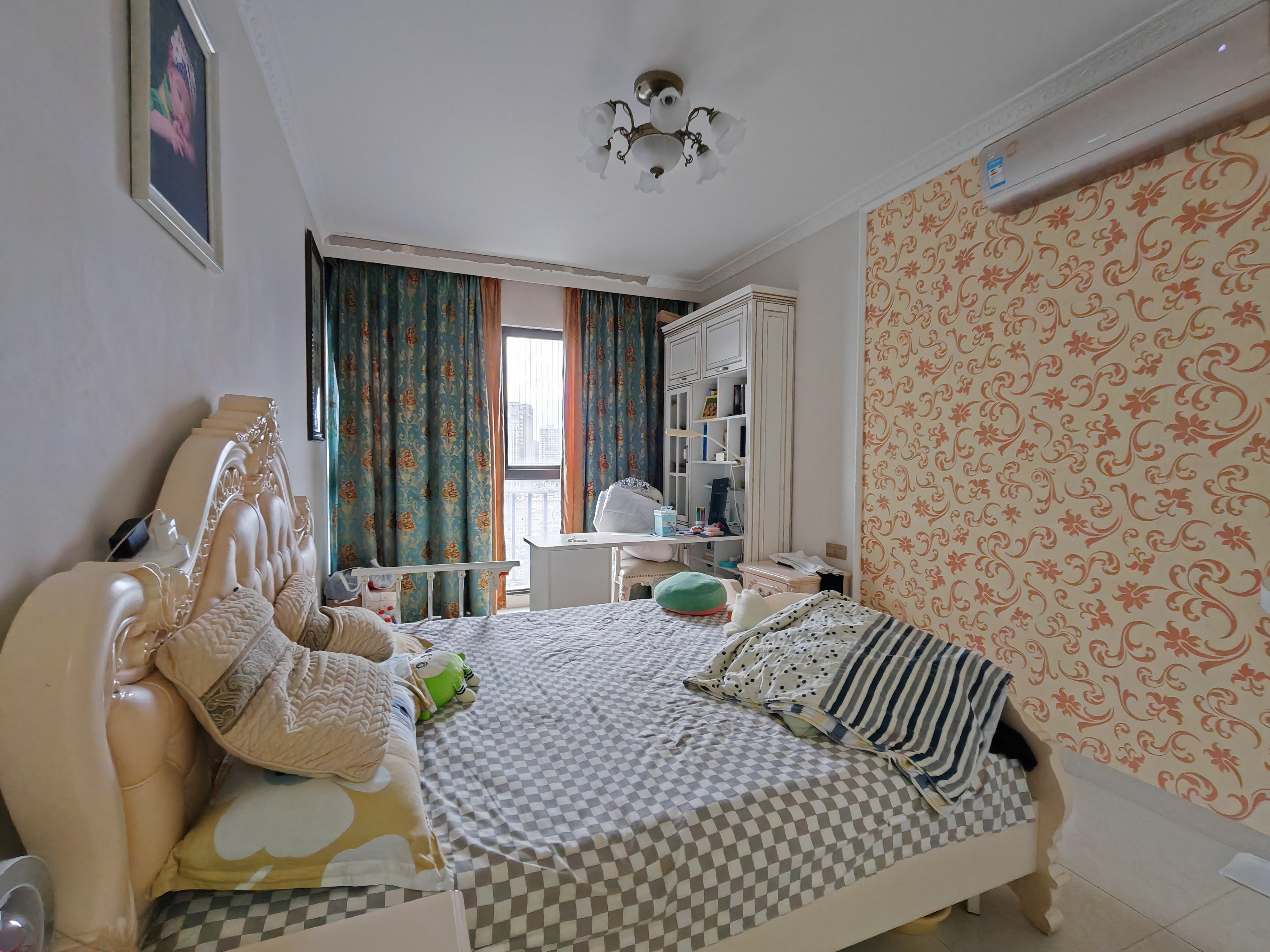 鑫生棕榈泉国际公馆 2室2厅1卫 135.0万 鑫生棕榈泉国际公馆 2室2厅1卫 135.0万室内图