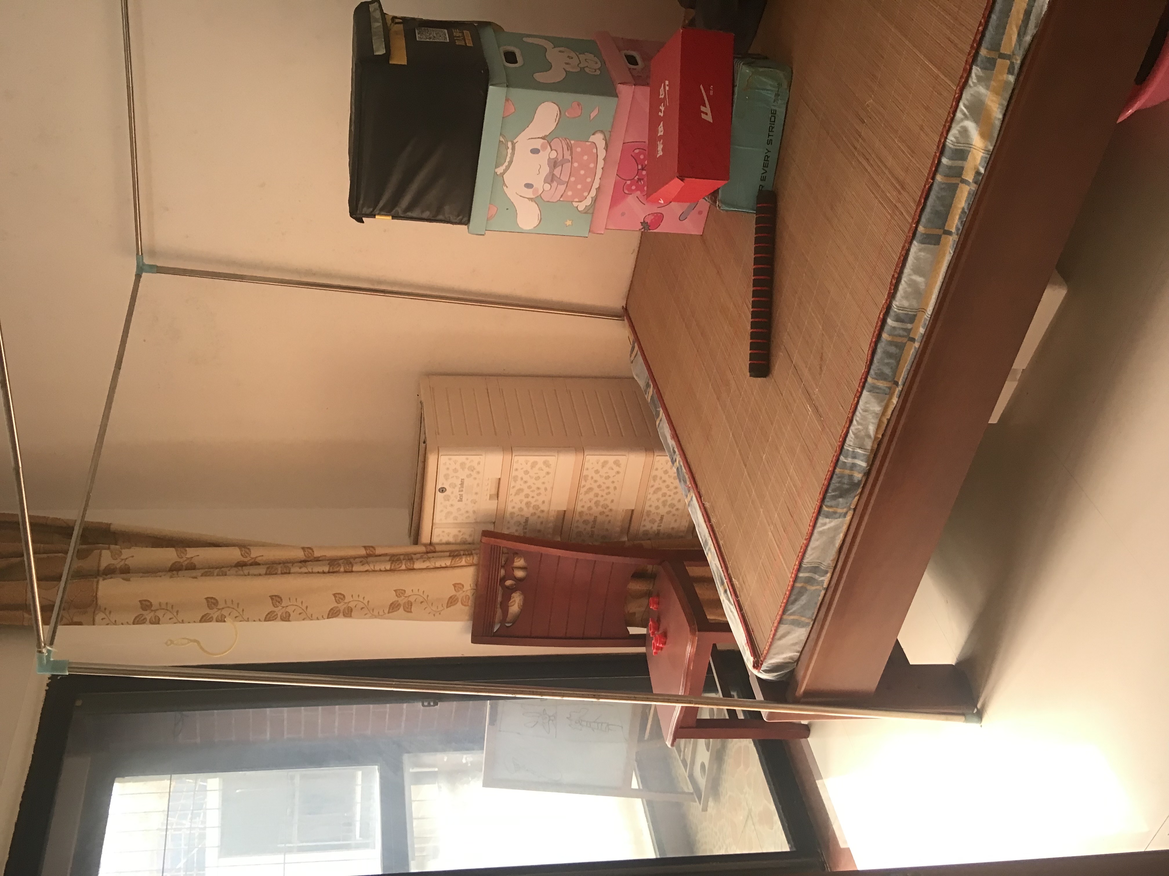 滨河华庭  3室2厅1卫   2300.00元/月室内图