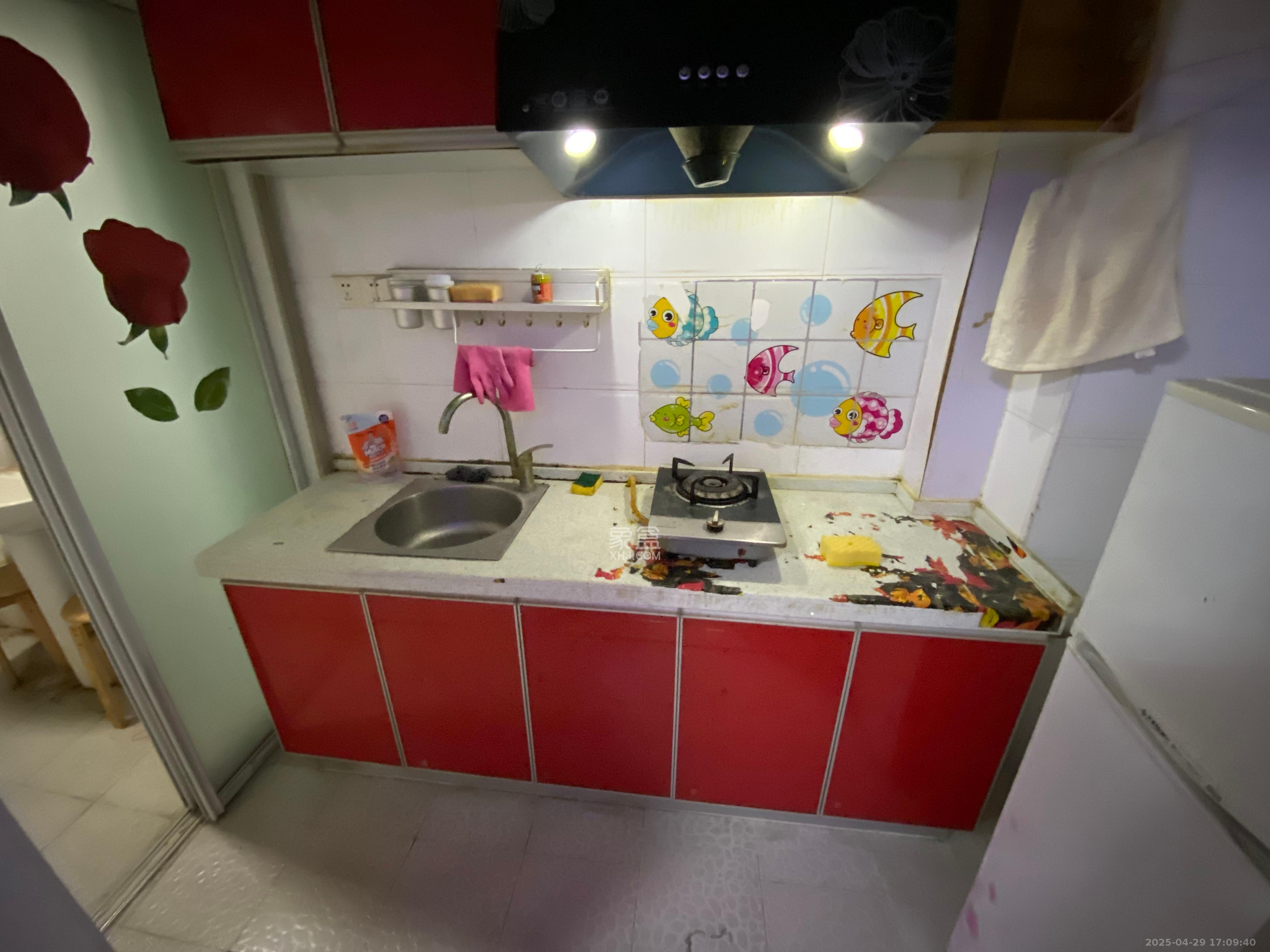 益佳苑 1室1厅1卫 1300.0元/月 益佳苑 1室1厅1卫 1300.0元/月室内图