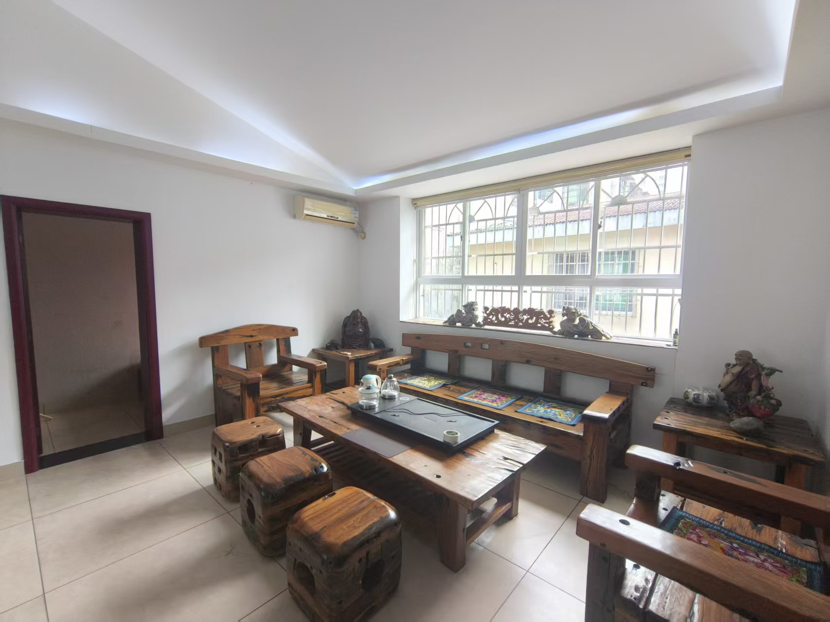 龙园别墅 1室2厅1卫 10500.0元/月 龙园别墅 1室2厅1卫 10500.0元/月室内图