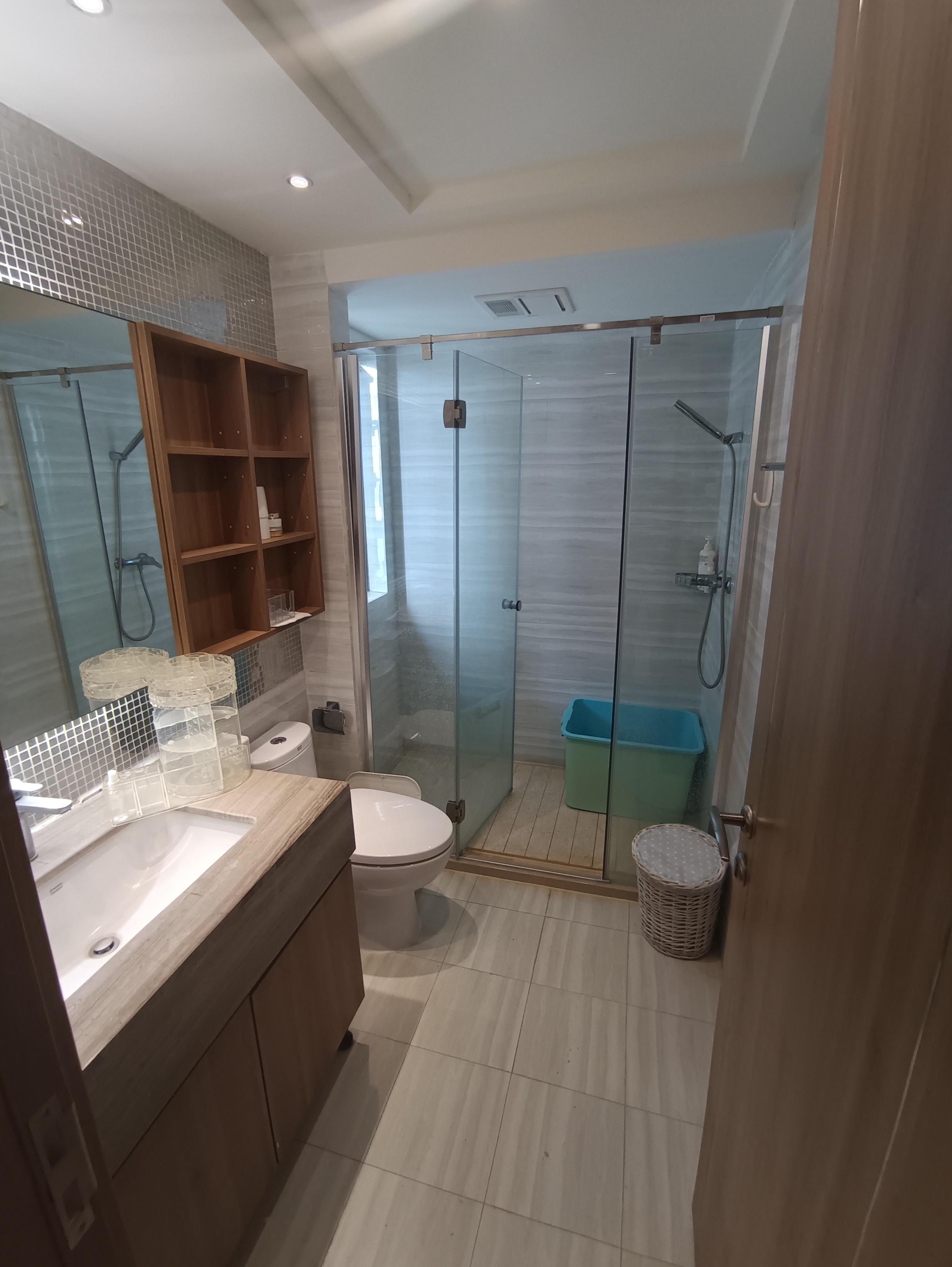 恒大美丽沙天澜湾 3室2厅2卫 253.00万 恒大美丽沙天澜湾 3室2厅2卫 253.00万客厅