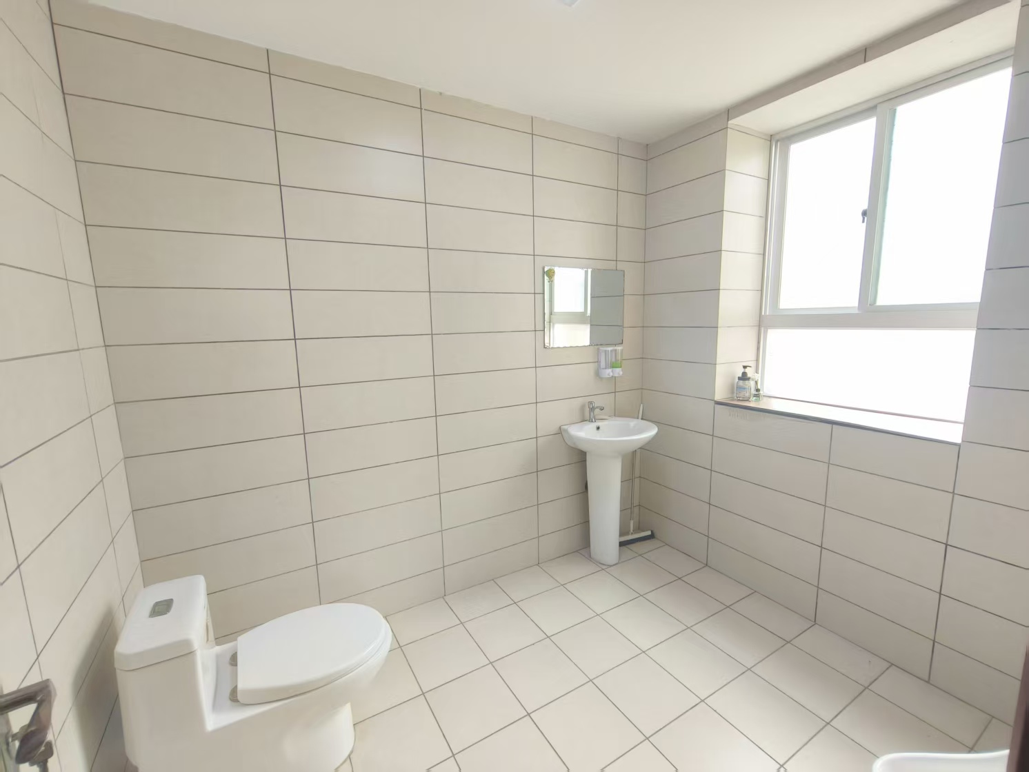 龙园别墅 1室2厅1卫 10500.0元/月 龙园别墅 1室2厅1卫 10500.0元/月室内图