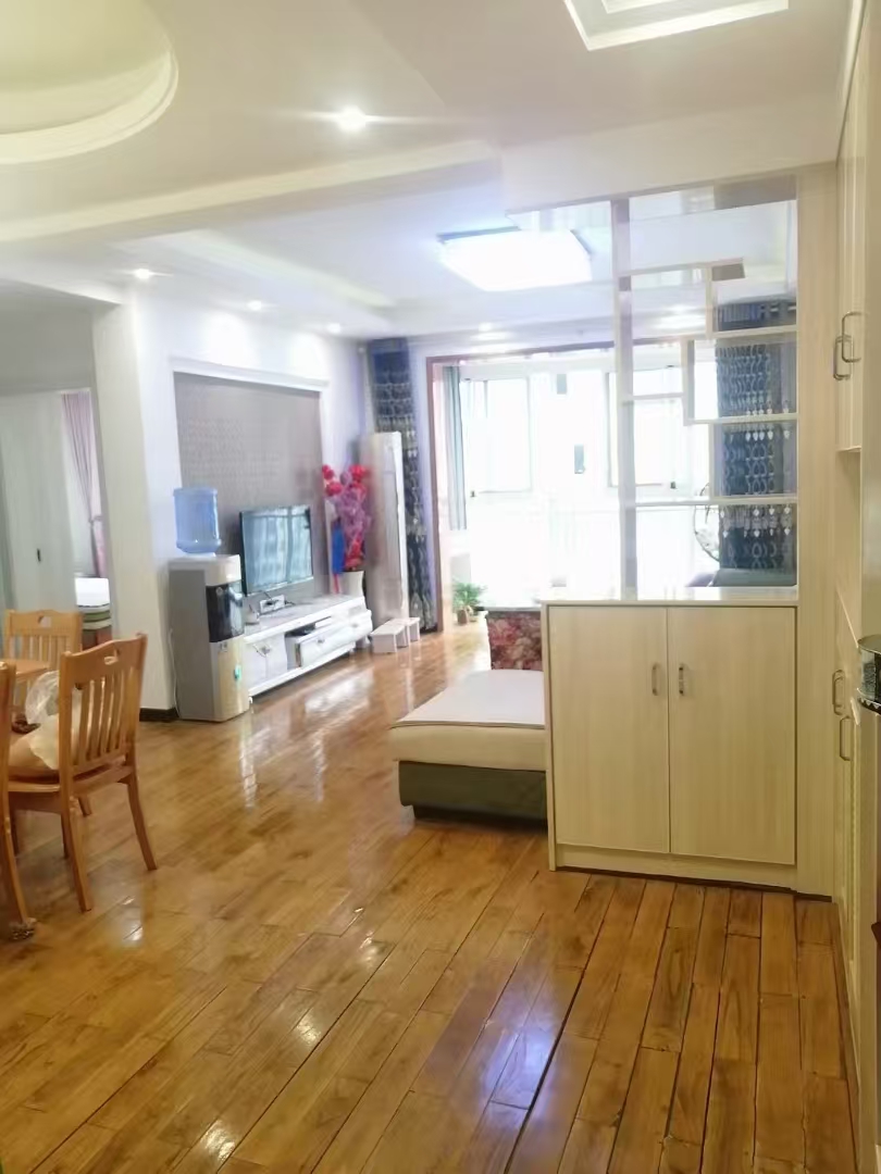 熙城春天 2室2厅1卫 1500.0元/月 熙城春天 2室2厅1卫 1500.0元/月室内图