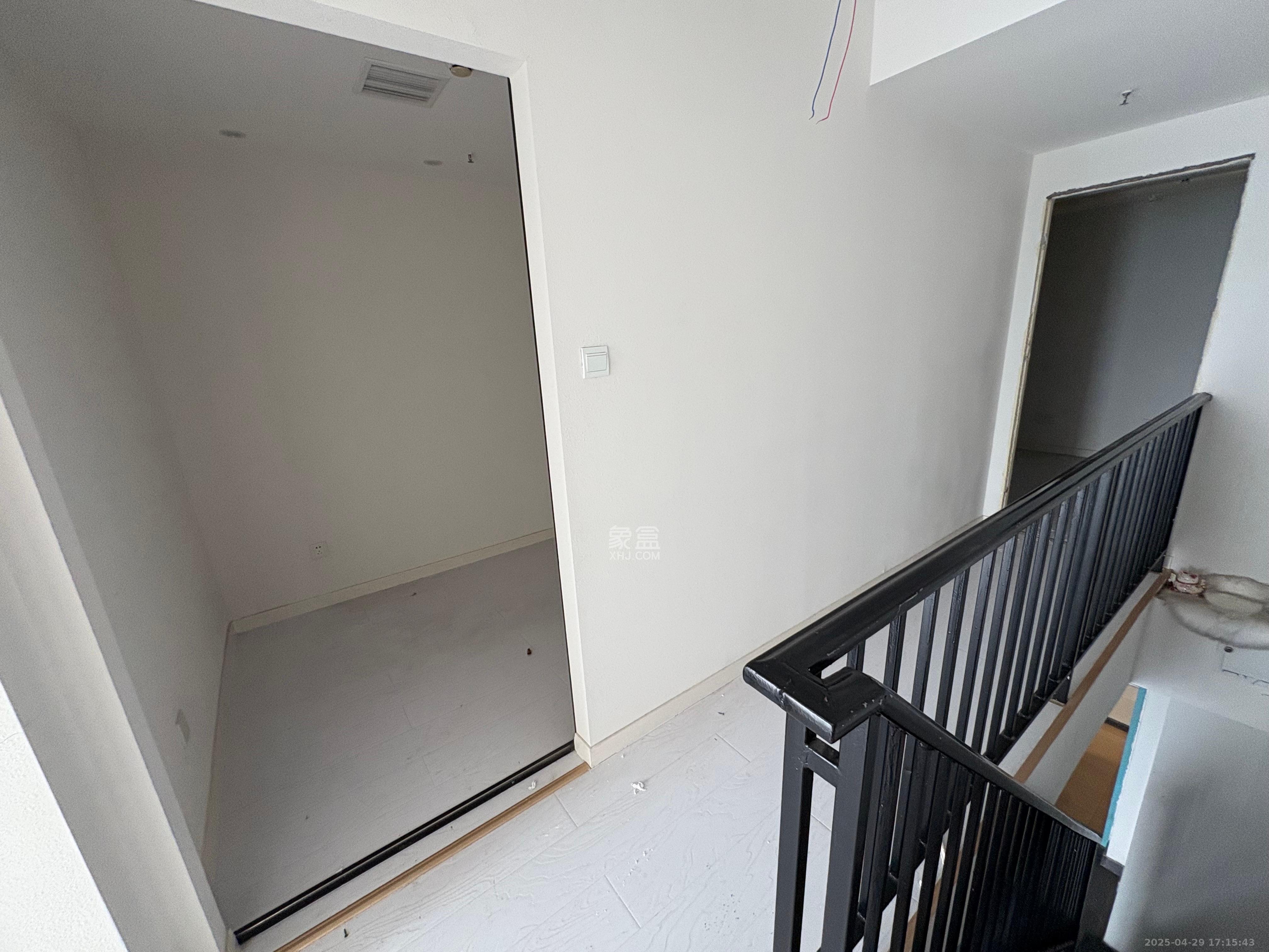 保利国际广场 1室1厅1卫 3500.0元/月 保利国际广场 1室1厅1卫 3500.0元/月室内图