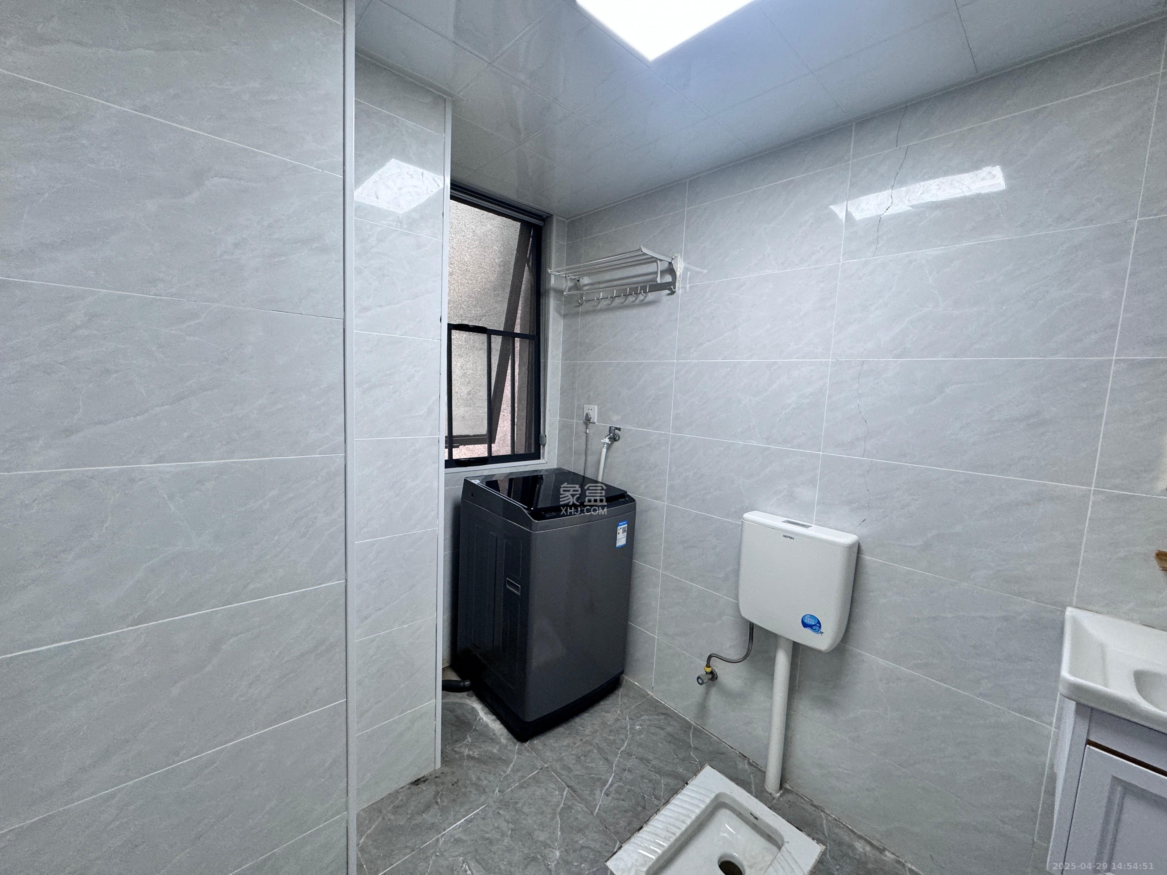 明昇壹城(明昇时代广场)一期 3室2厅2卫 2900.0元/月 明昇壹城(明昇时代广场)一期 3室2厅2卫 2900.0元/月室内图