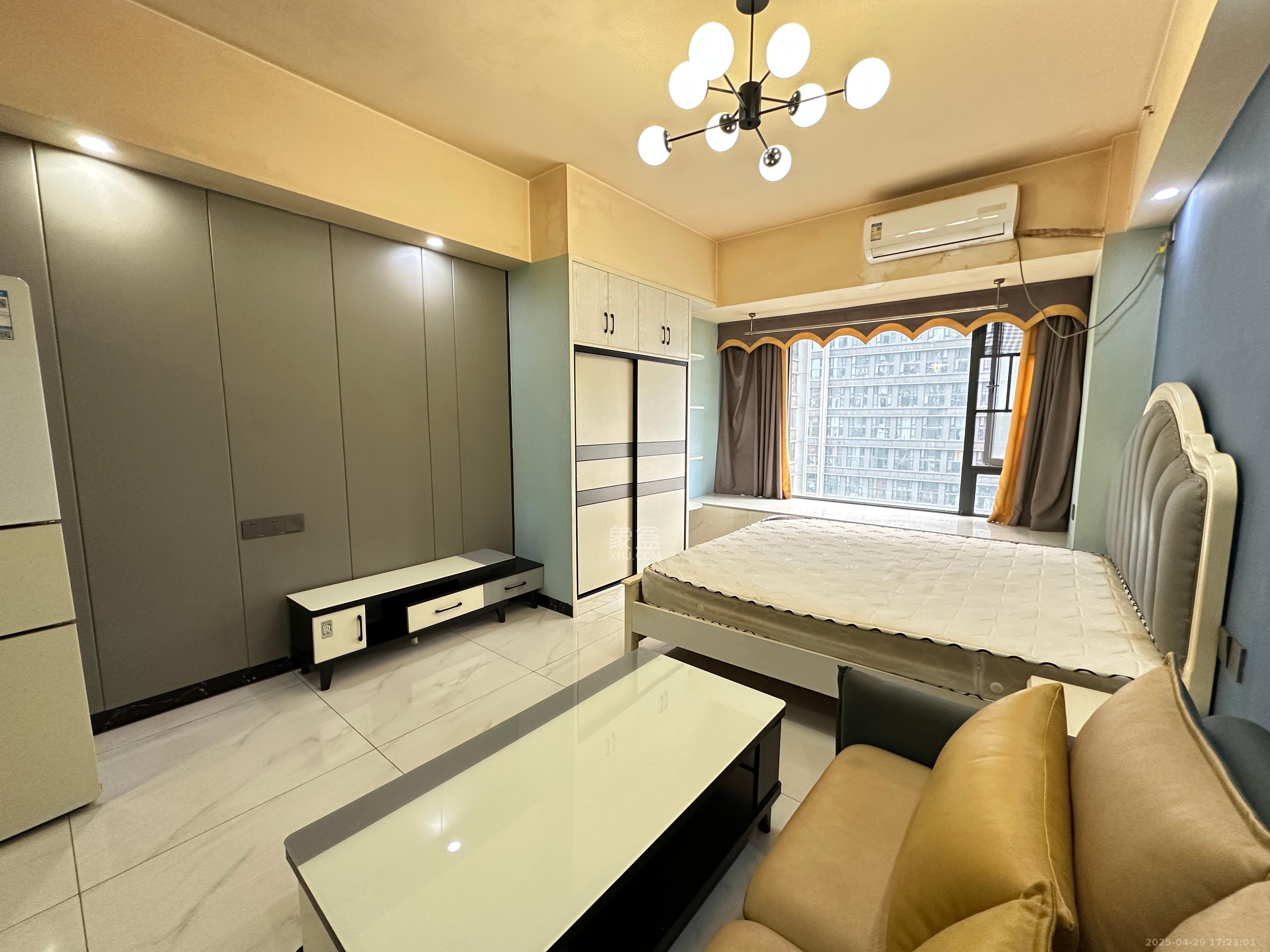 龙湖湘江星座(祺鑫星座公寓) 1室0厅0卫 1600.0元/月 龙湖湘江星座(祺鑫星座公寓) 1室0厅0卫 1600.0元/月室内图