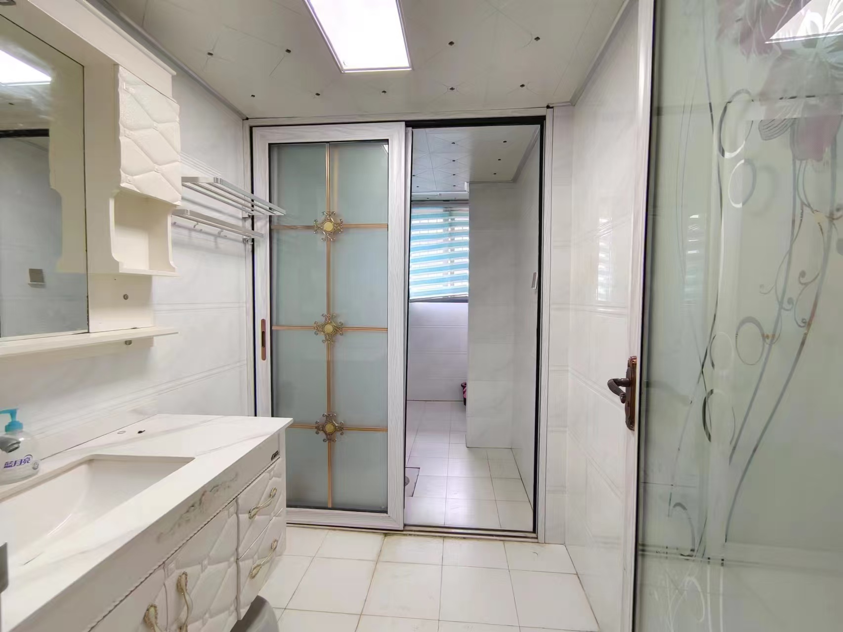 金益紫檀 3室2厅11卫 2200.0元/月 金益紫檀 3室2厅11卫 2200.0元/月室内图